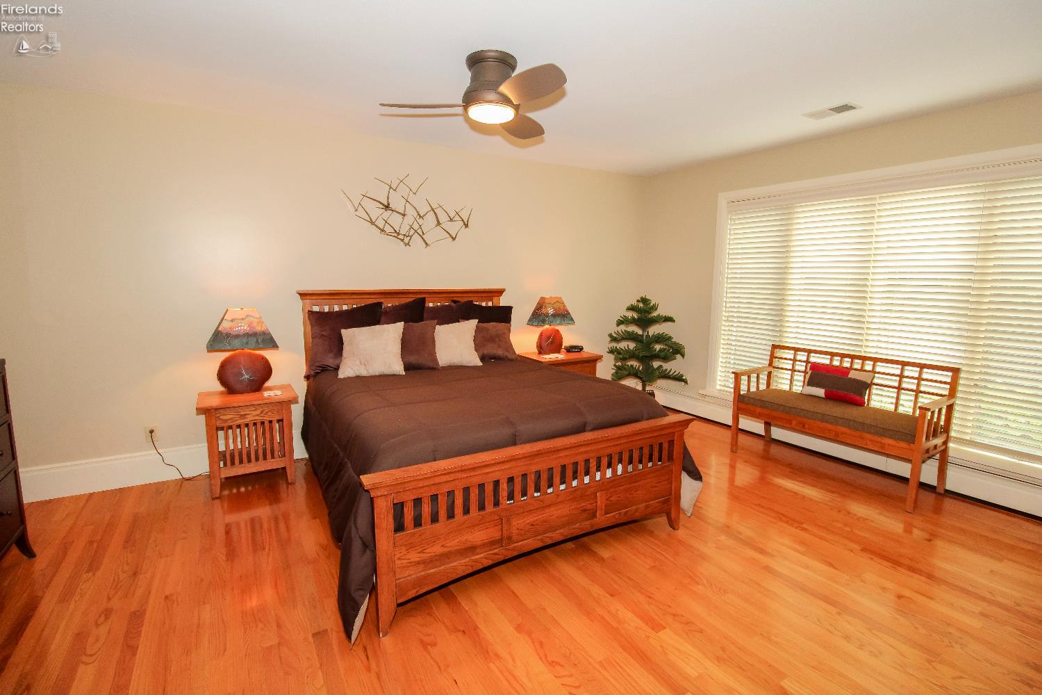 Huron, Ohio 44839, United States, 4 Bedrooms Bedrooms, ,3 BathroomsBathrooms,Residential,Active,185892