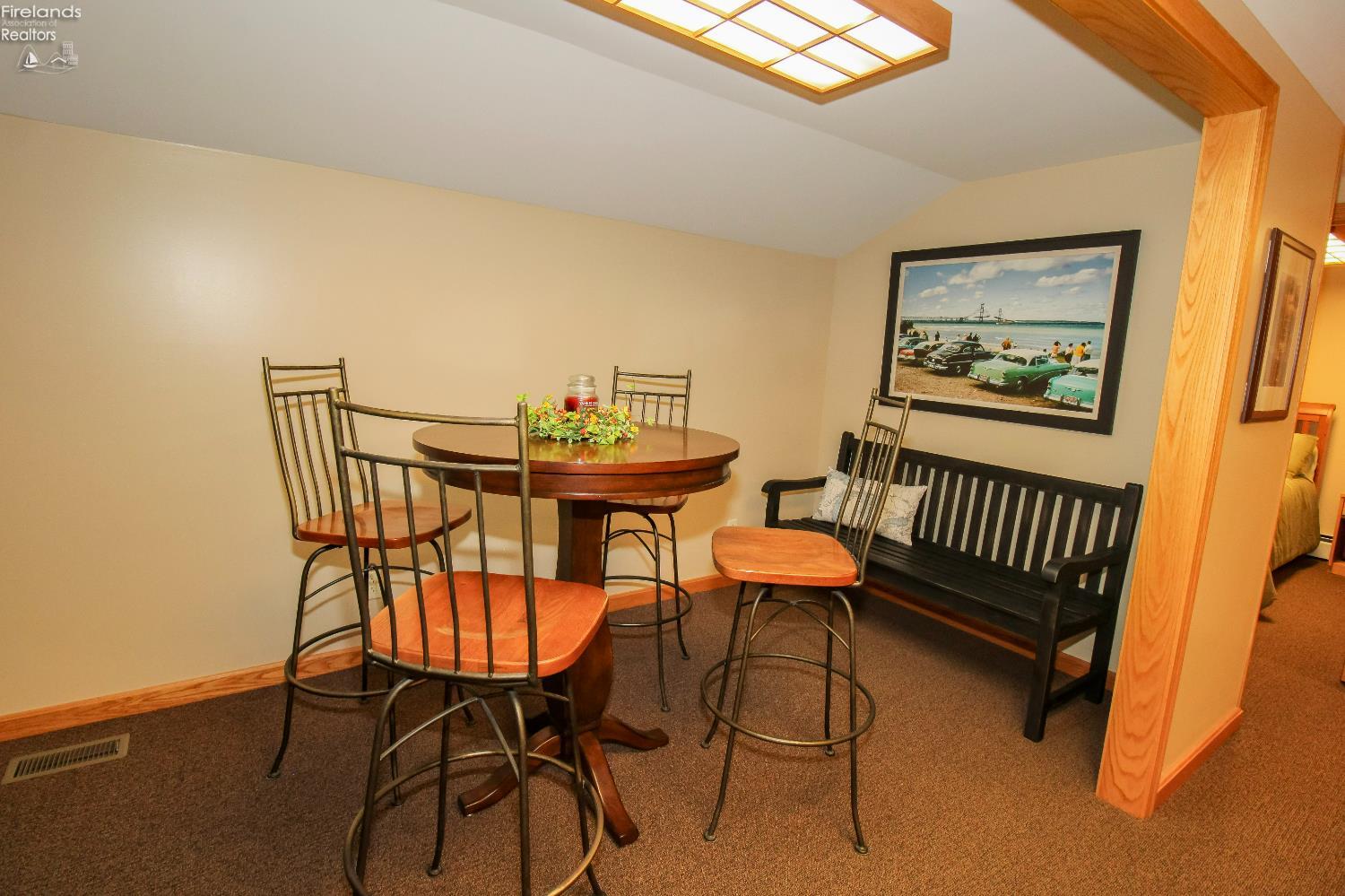 Huron, Ohio 44839, United States, 4 Bedrooms Bedrooms, ,3 BathroomsBathrooms,Residential,Active,185892