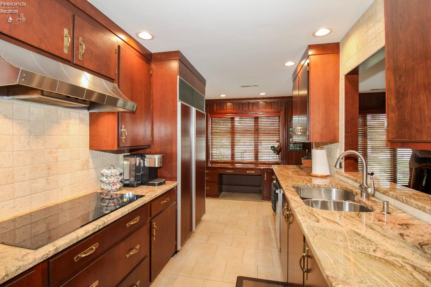 Huron, Ohio 44839, United States, 4 Bedrooms Bedrooms, ,3 BathroomsBathrooms,Residential,Active,185892