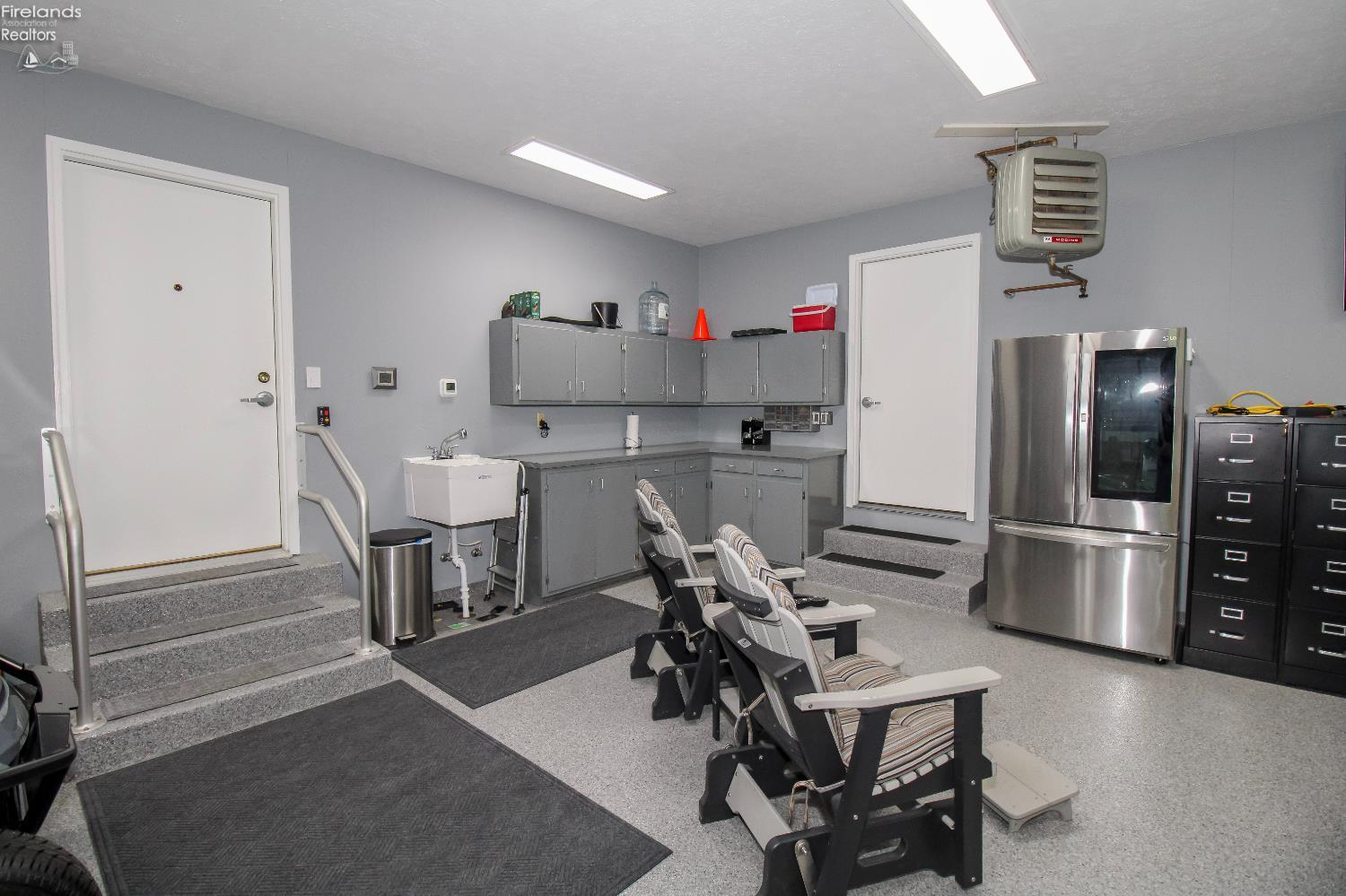 Huron, Ohio 44839, United States, 4 Bedrooms Bedrooms, ,3 BathroomsBathrooms,Residential,Active,185892