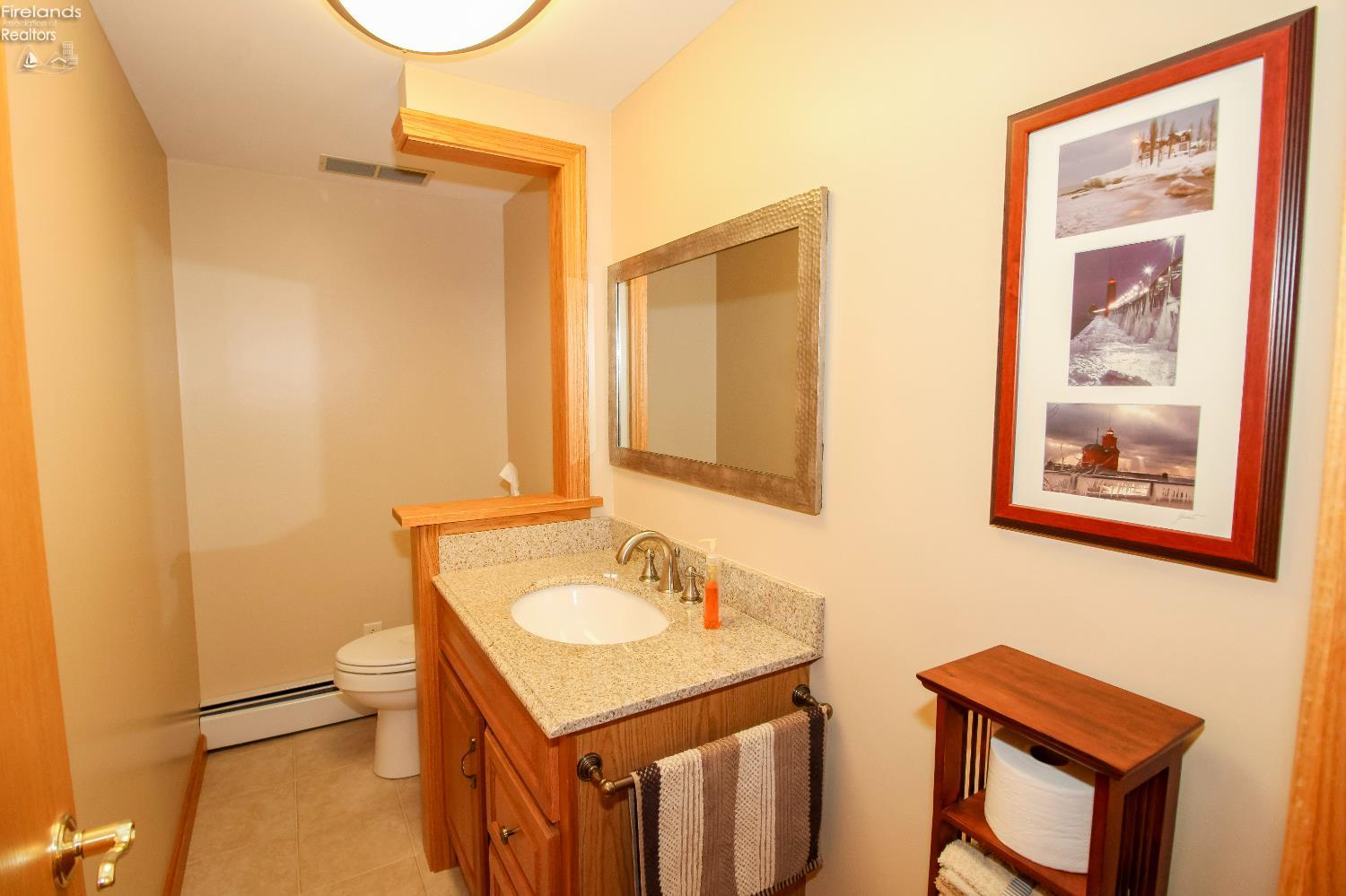 Huron, Ohio 44839, United States, 4 Bedrooms Bedrooms, ,3 BathroomsBathrooms,Residential,Active,185892