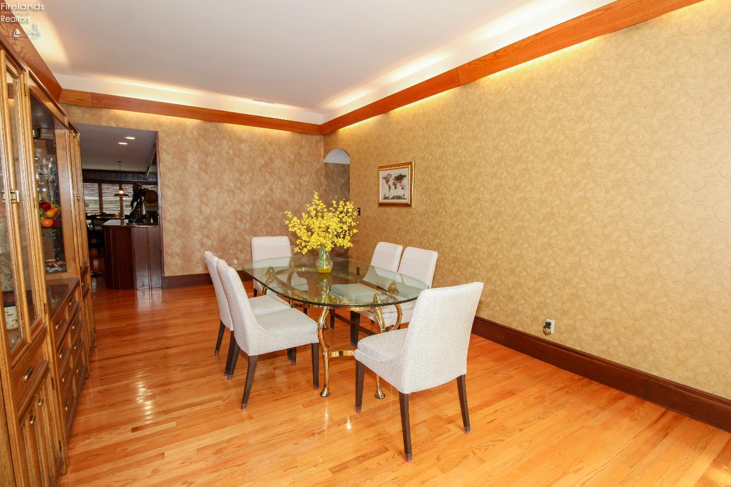 Huron, Ohio 44839, United States, 4 Bedrooms Bedrooms, ,3 BathroomsBathrooms,Residential,Active,185892