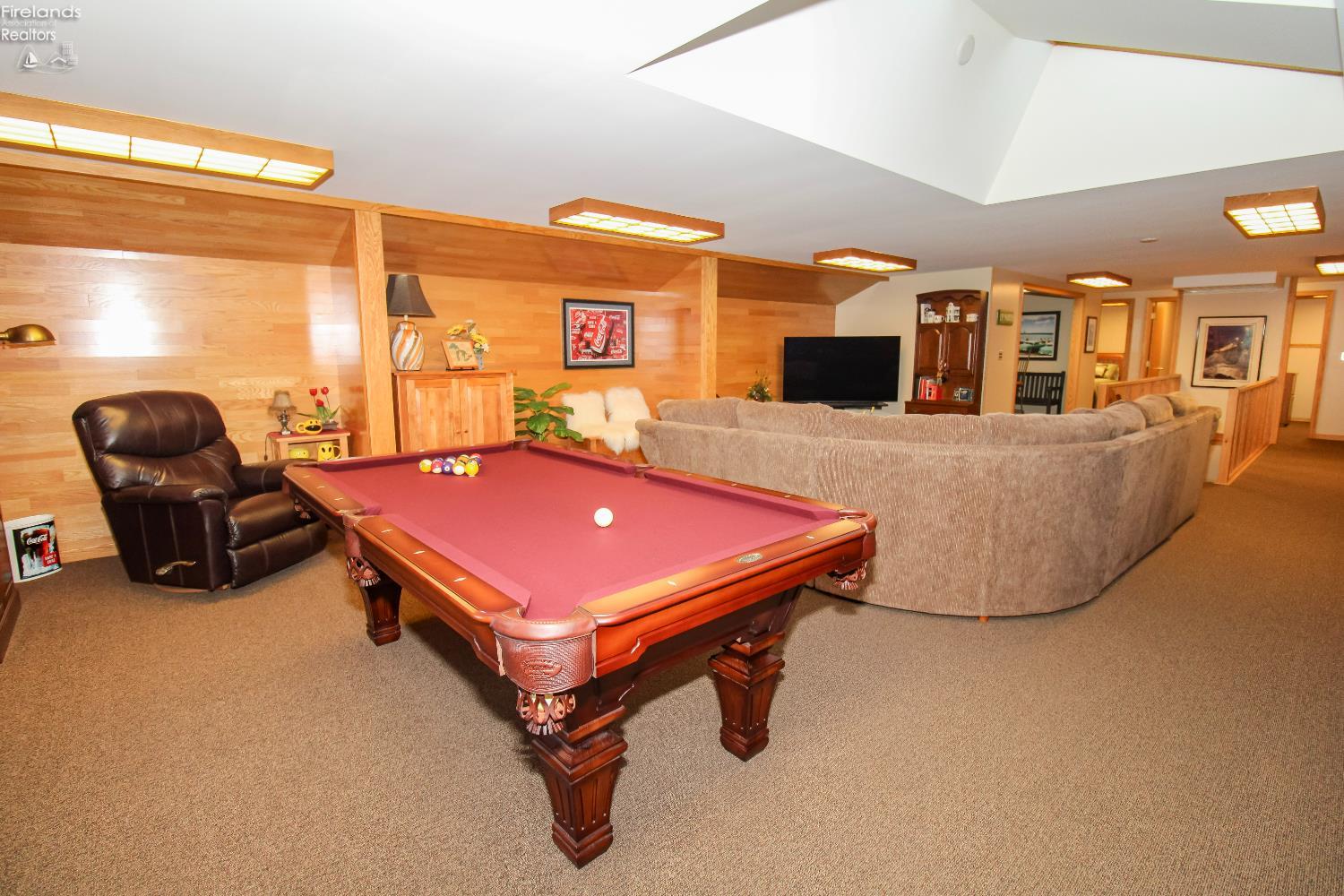 Huron, Ohio 44839, United States, 4 Bedrooms Bedrooms, ,3 BathroomsBathrooms,Residential,Active,185892