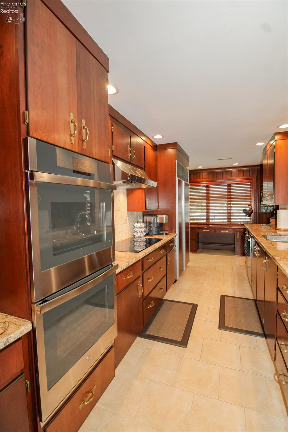 Huron, Ohio 44839, United States, 4 Bedrooms Bedrooms, ,3 BathroomsBathrooms,Residential,Active,185892