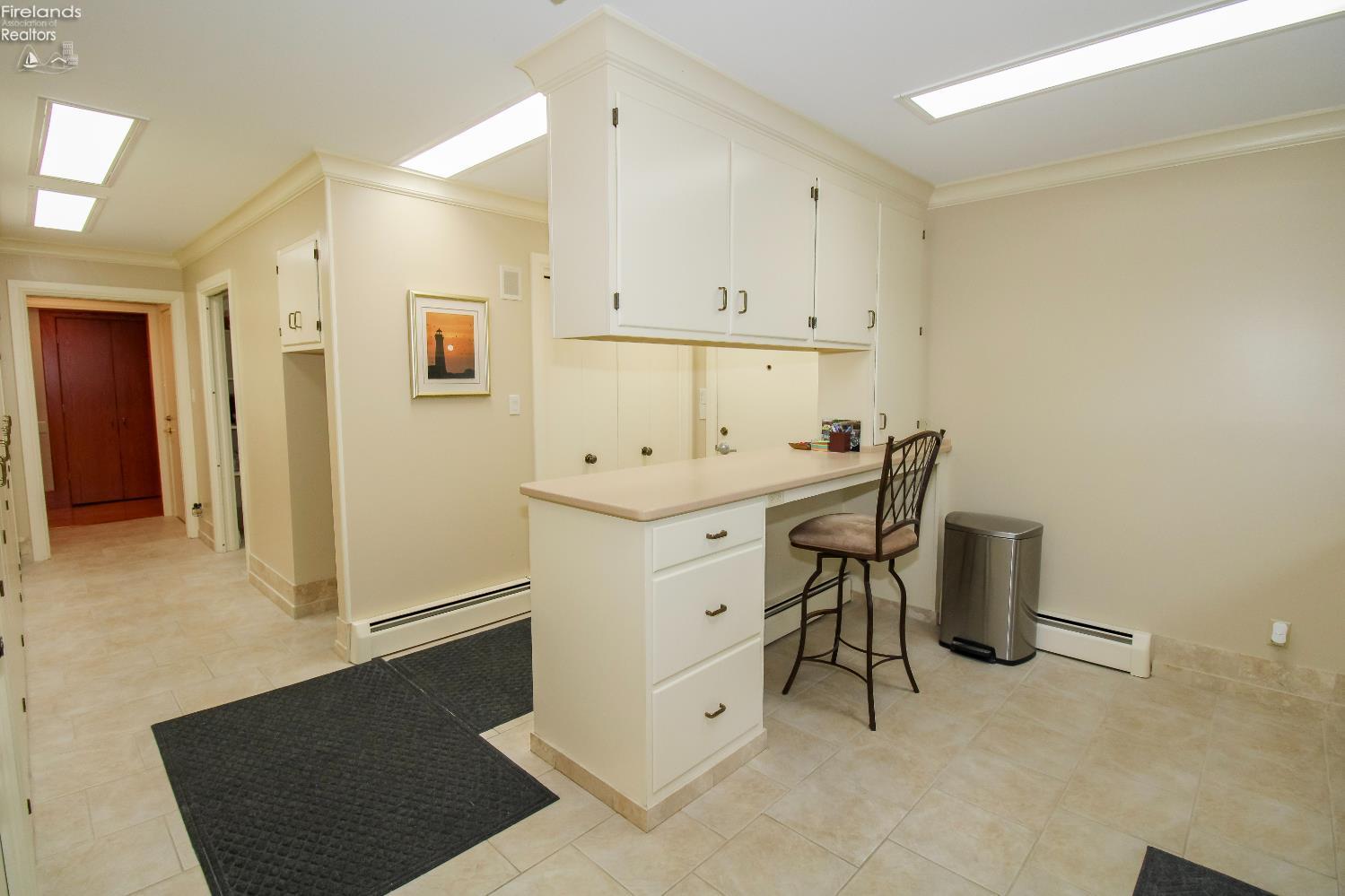 Huron, Ohio 44839, United States, 4 Bedrooms Bedrooms, ,3 BathroomsBathrooms,Residential,Active,185892