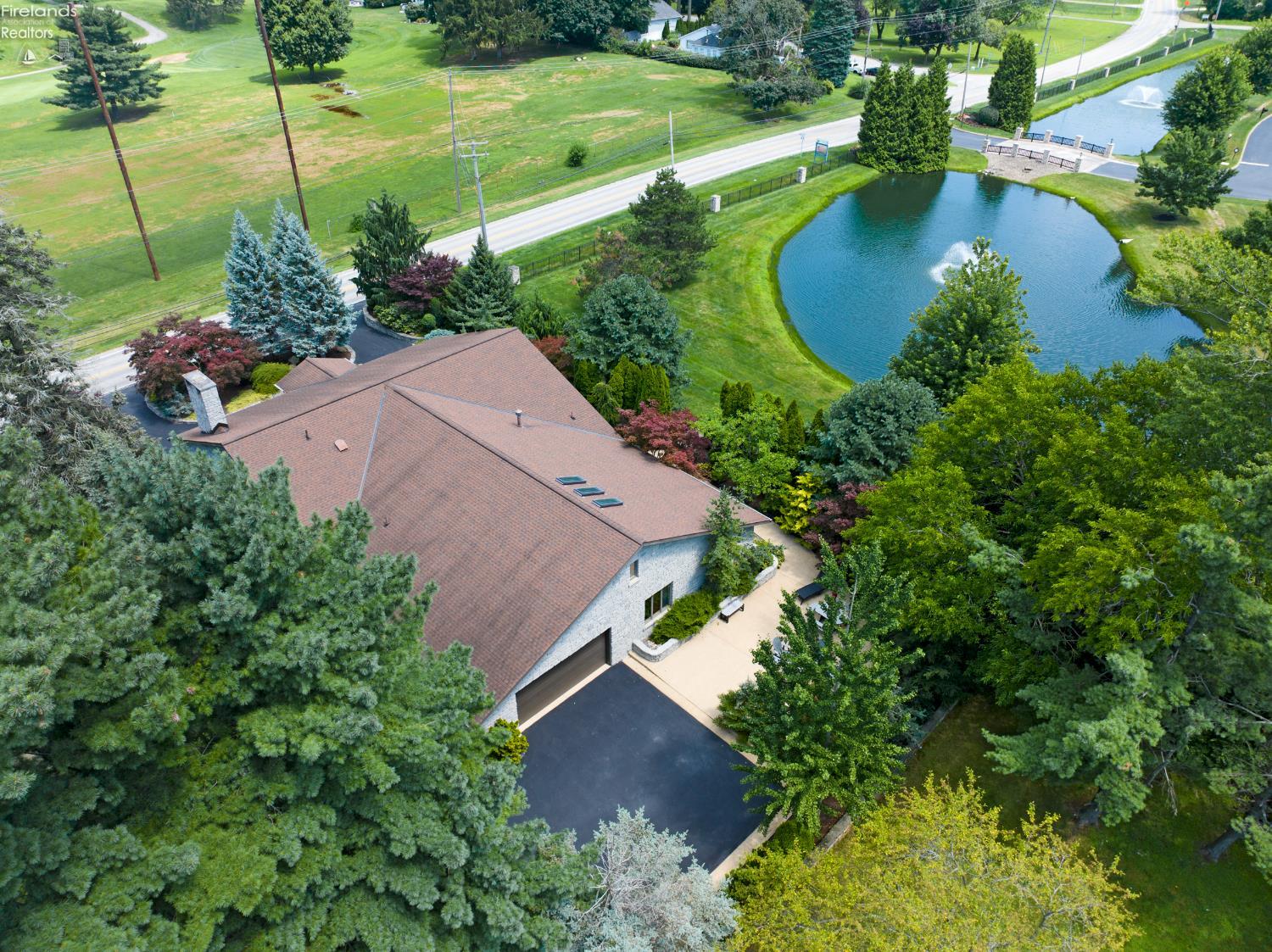 Huron, Ohio 44839, United States, 4 Bedrooms Bedrooms, ,3 BathroomsBathrooms,Residential,Active,185892