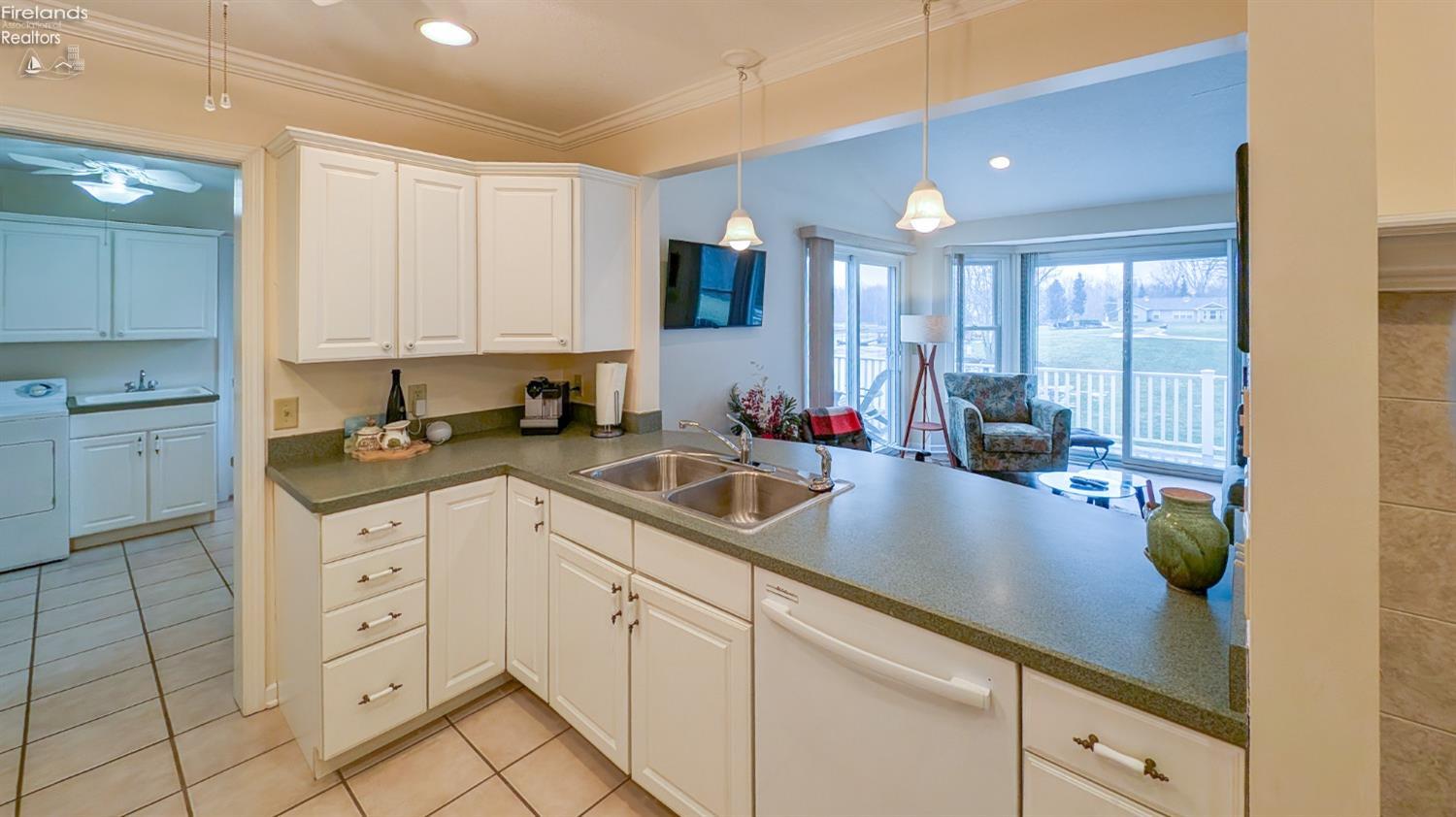 685 N Vineyard Circle Cir, Port Clinton, Ohio image 11