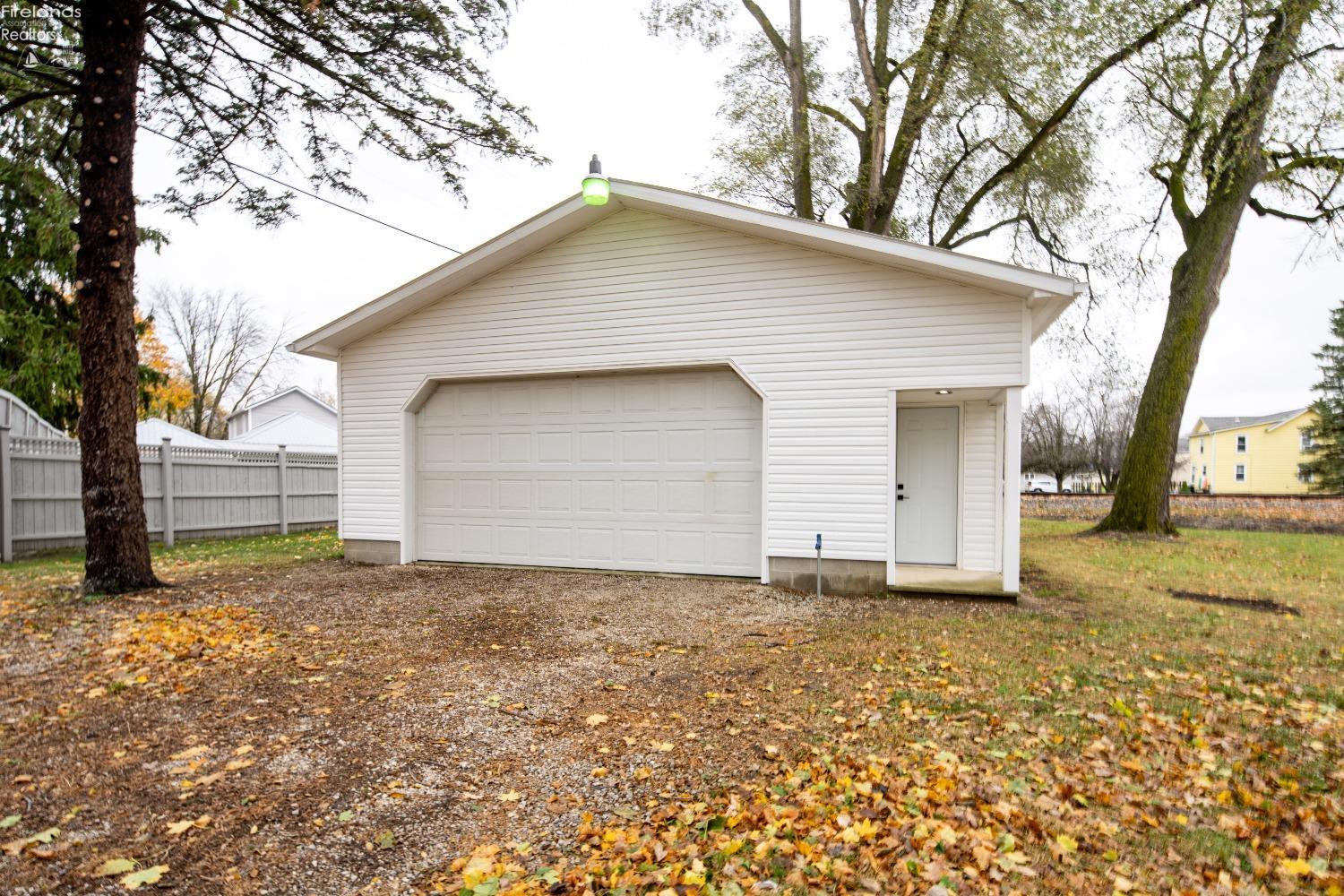 301 State Street, Bettsville, Ohio image 32