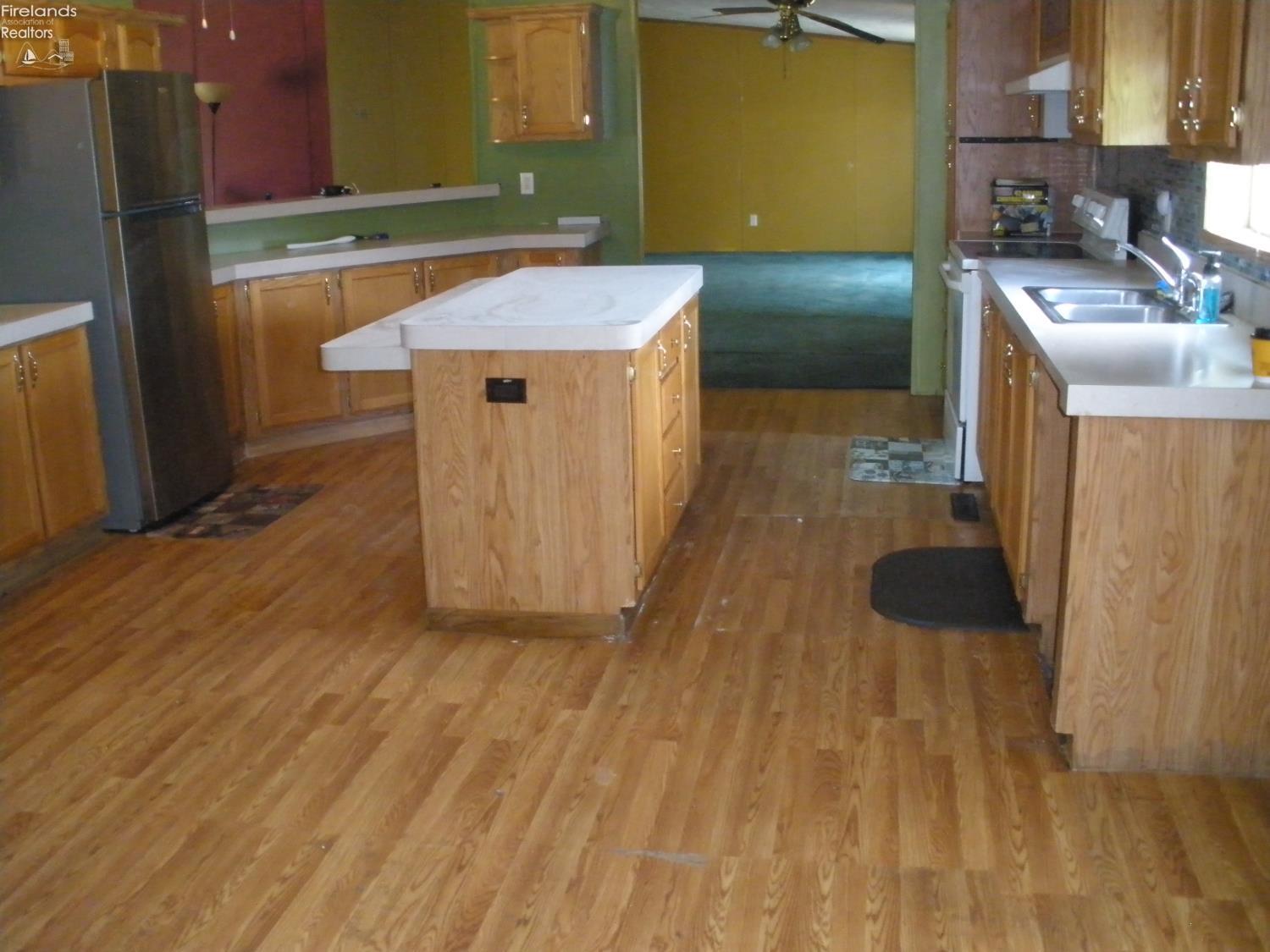 10301 W Bier Road, Oak Harbor, Texas image 7