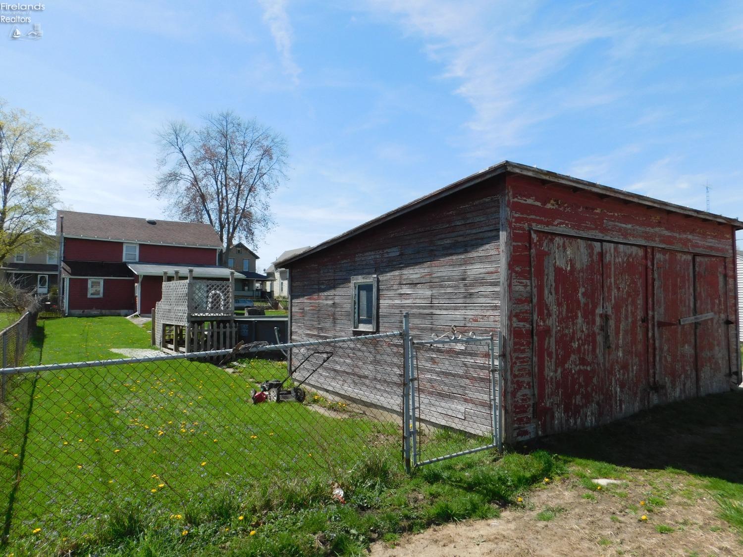 29 Walker Street, Tiffin, Texas image 22