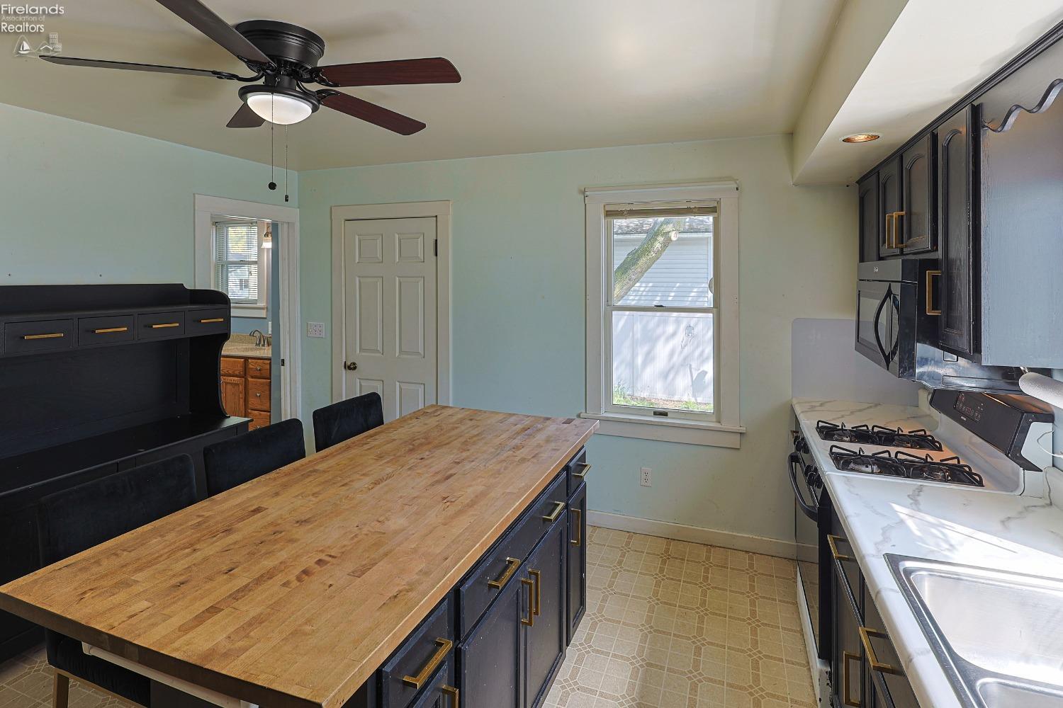 34 Chatham Street, Norwalk, Texas image 28