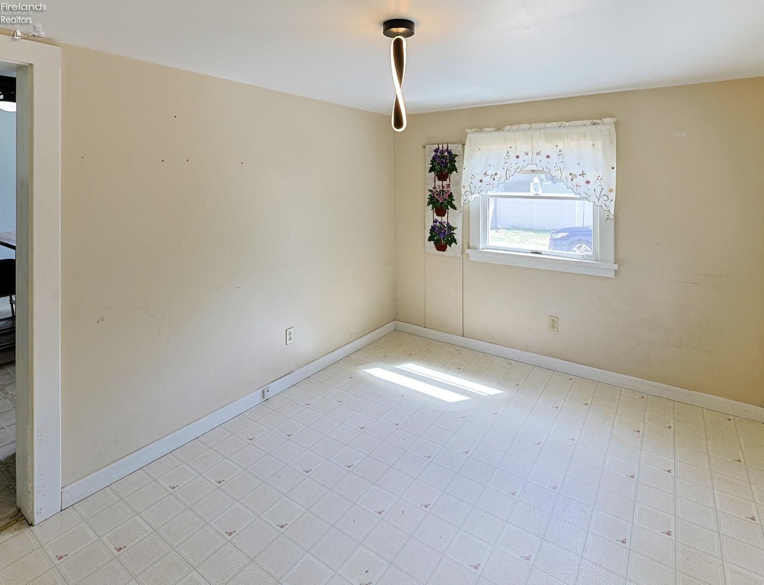34 Chatham Street, Norwalk, Texas image 24