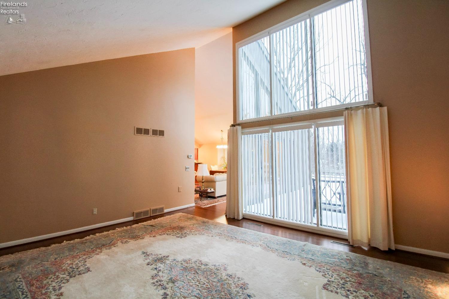 Huron, Ohio 44839, United States, 3 Bedrooms Bedrooms, ,3 BathroomsBathrooms,Residential,Contingent,20764