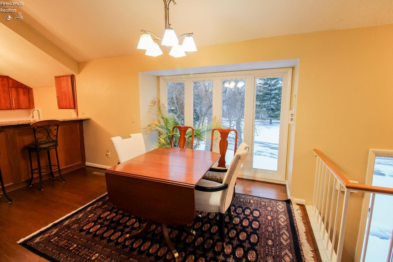 Huron, Ohio 44839, United States, 3 Bedrooms Bedrooms, ,3 BathroomsBathrooms,Residential,Contingent,20764