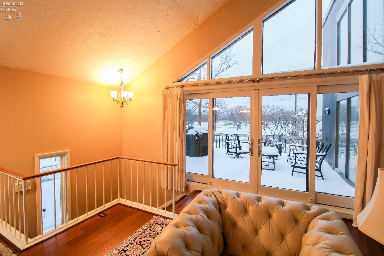 Huron, Ohio 44839, United States, 3 Bedrooms Bedrooms, ,3 BathroomsBathrooms,Residential,Contingent,20764