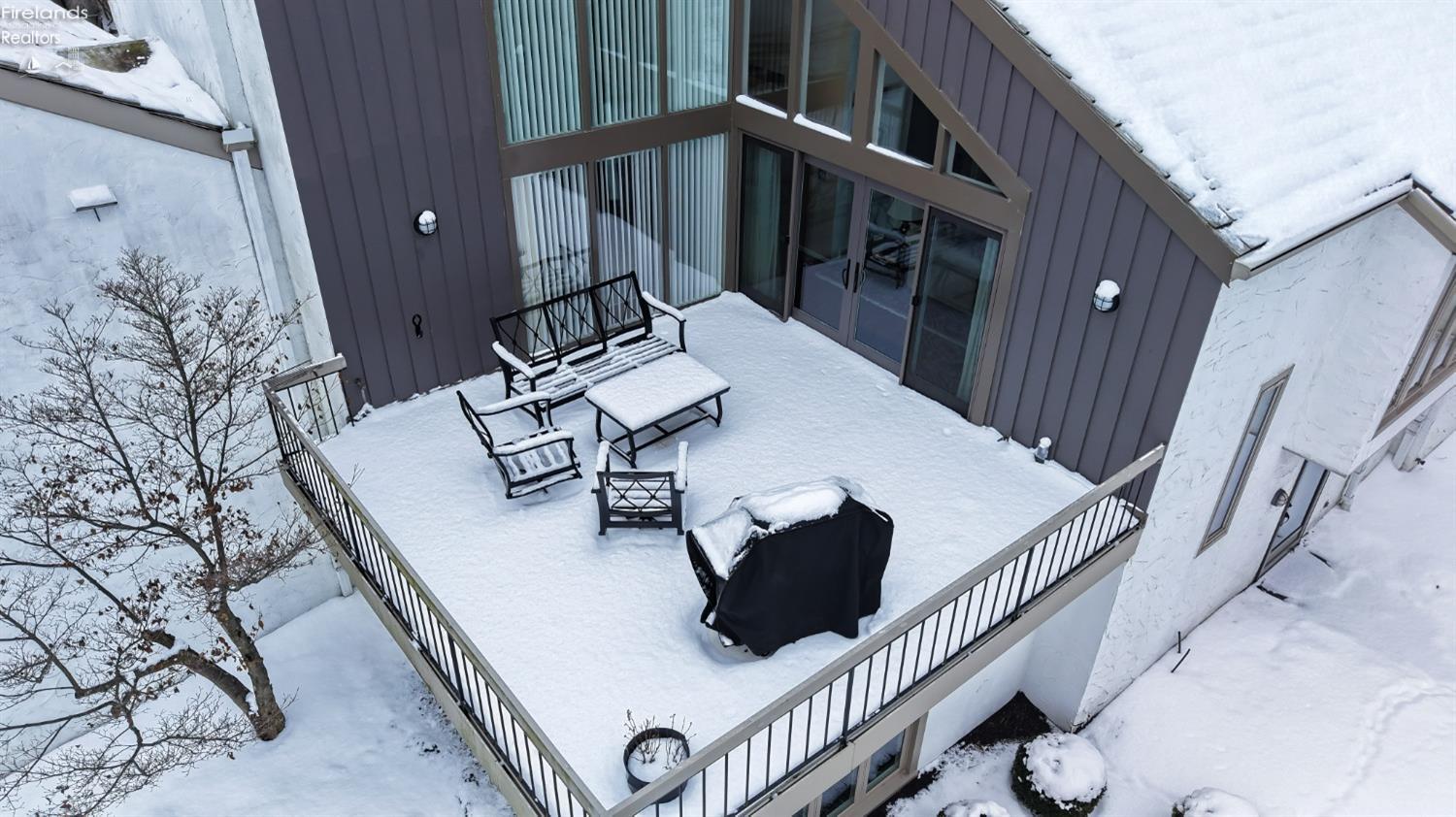 Huron, Ohio 44839, United States, 3 Bedrooms Bedrooms, ,3 BathroomsBathrooms,Residential,Contingent,20764