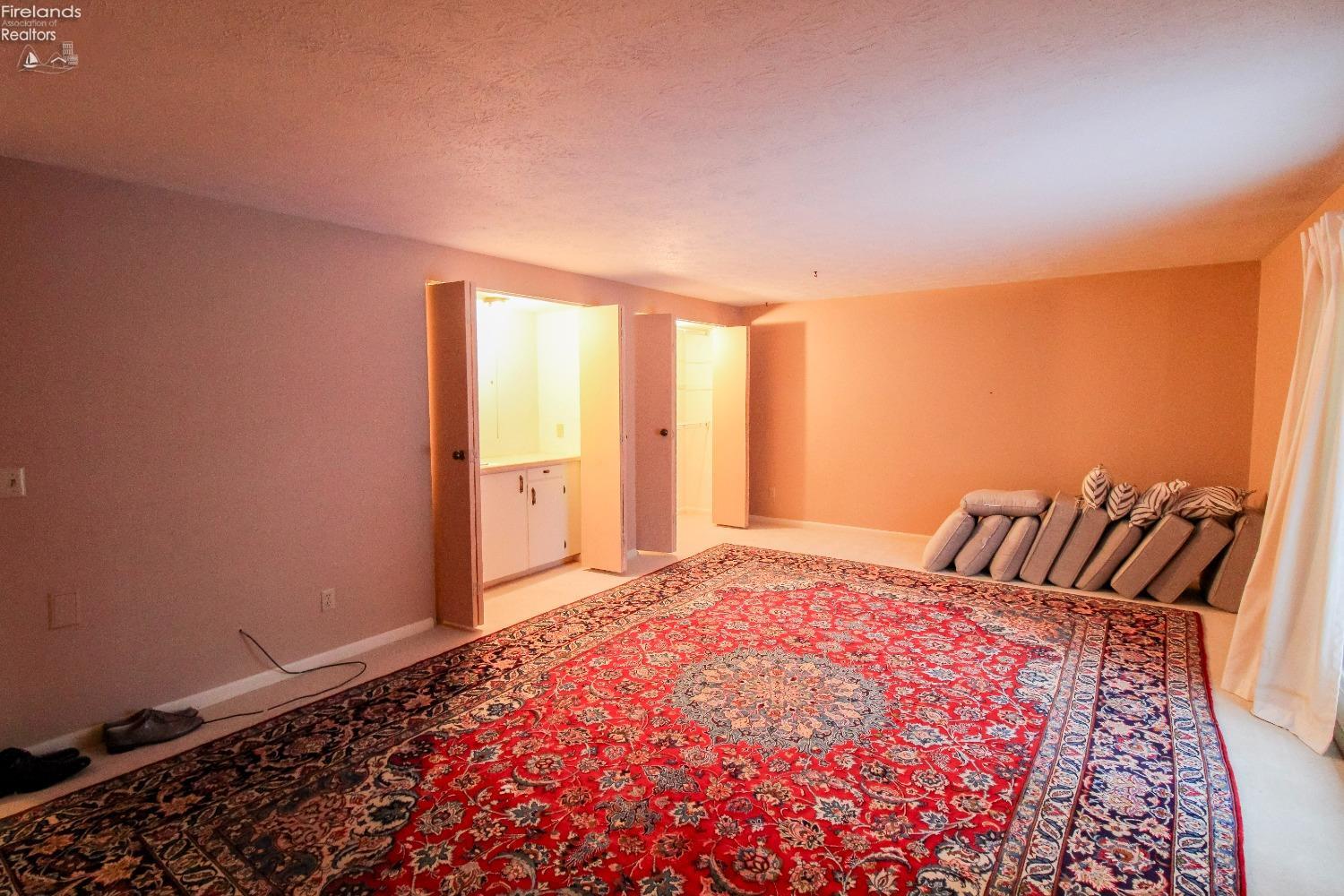 Huron, Ohio 44839, United States, 3 Bedrooms Bedrooms, ,3 BathroomsBathrooms,Residential,Contingent,20764