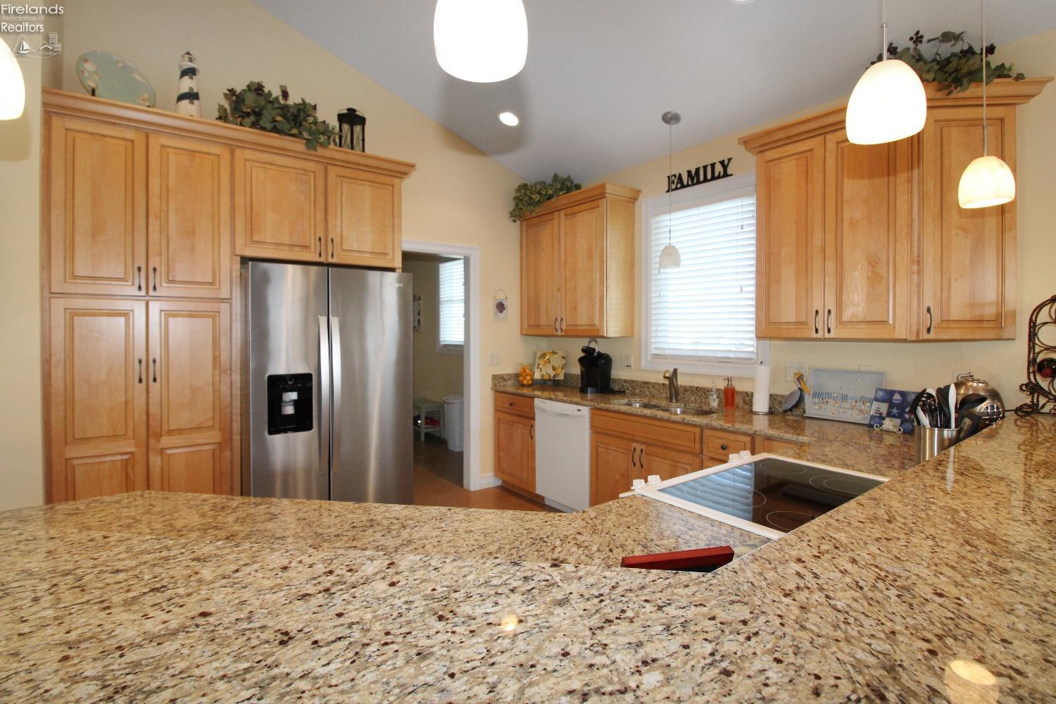 1239 Catawba Bay Drive, Port Clinton, Texas image 24