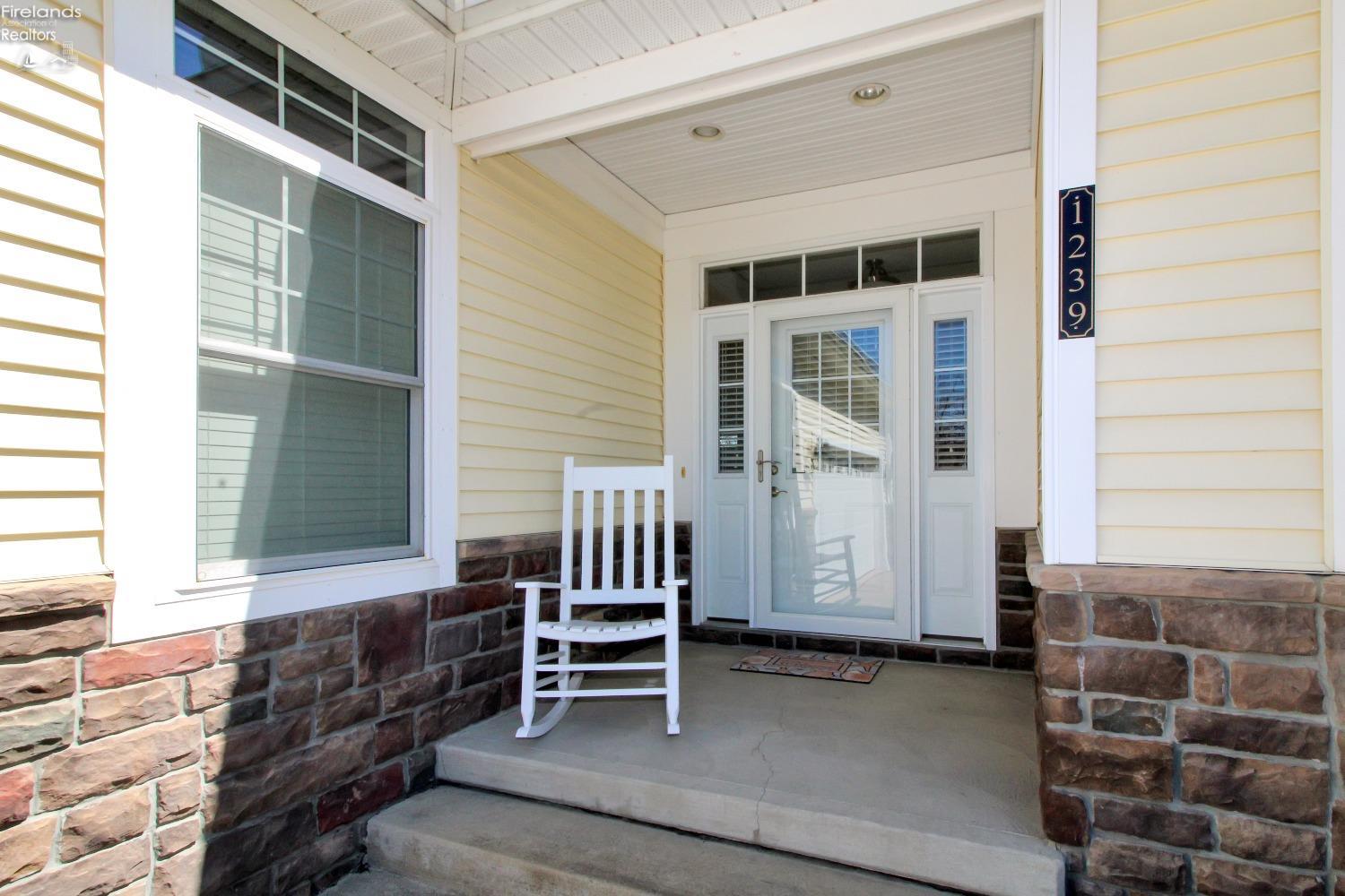 1239 Catawba Bay Drive, Port Clinton, Texas image 5