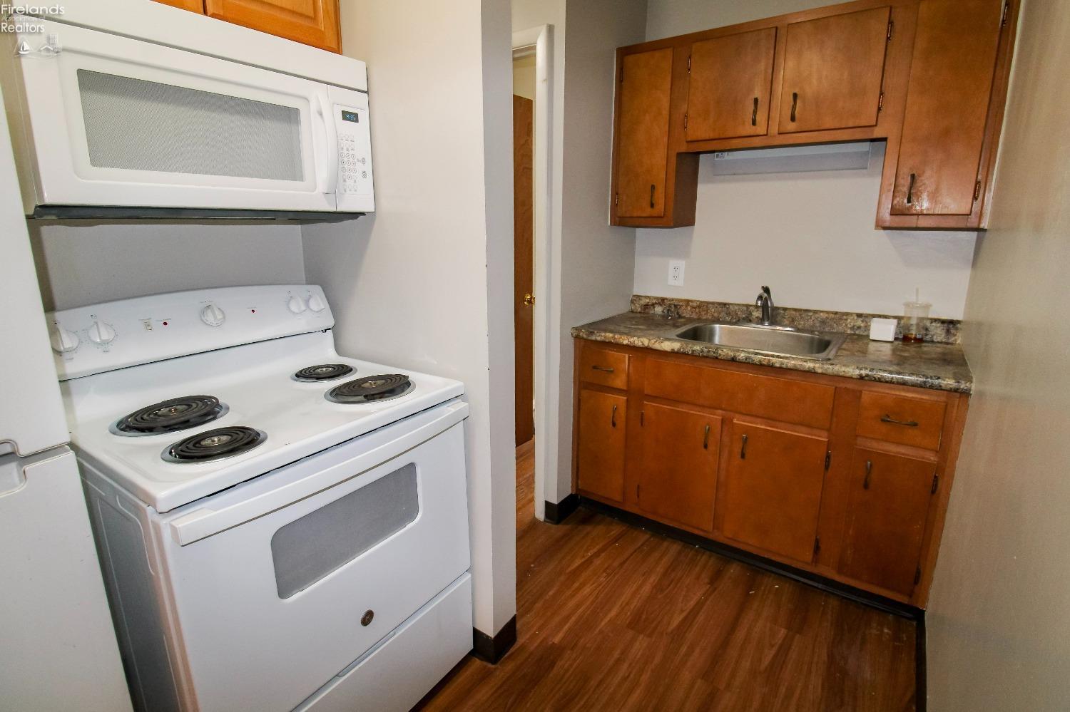 Huron, Ohio 44839, United States, ,Residential,Active,16035