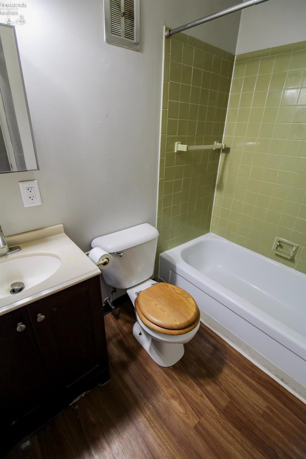 Huron, Ohio 44839, United States, ,Residential,Active,16035