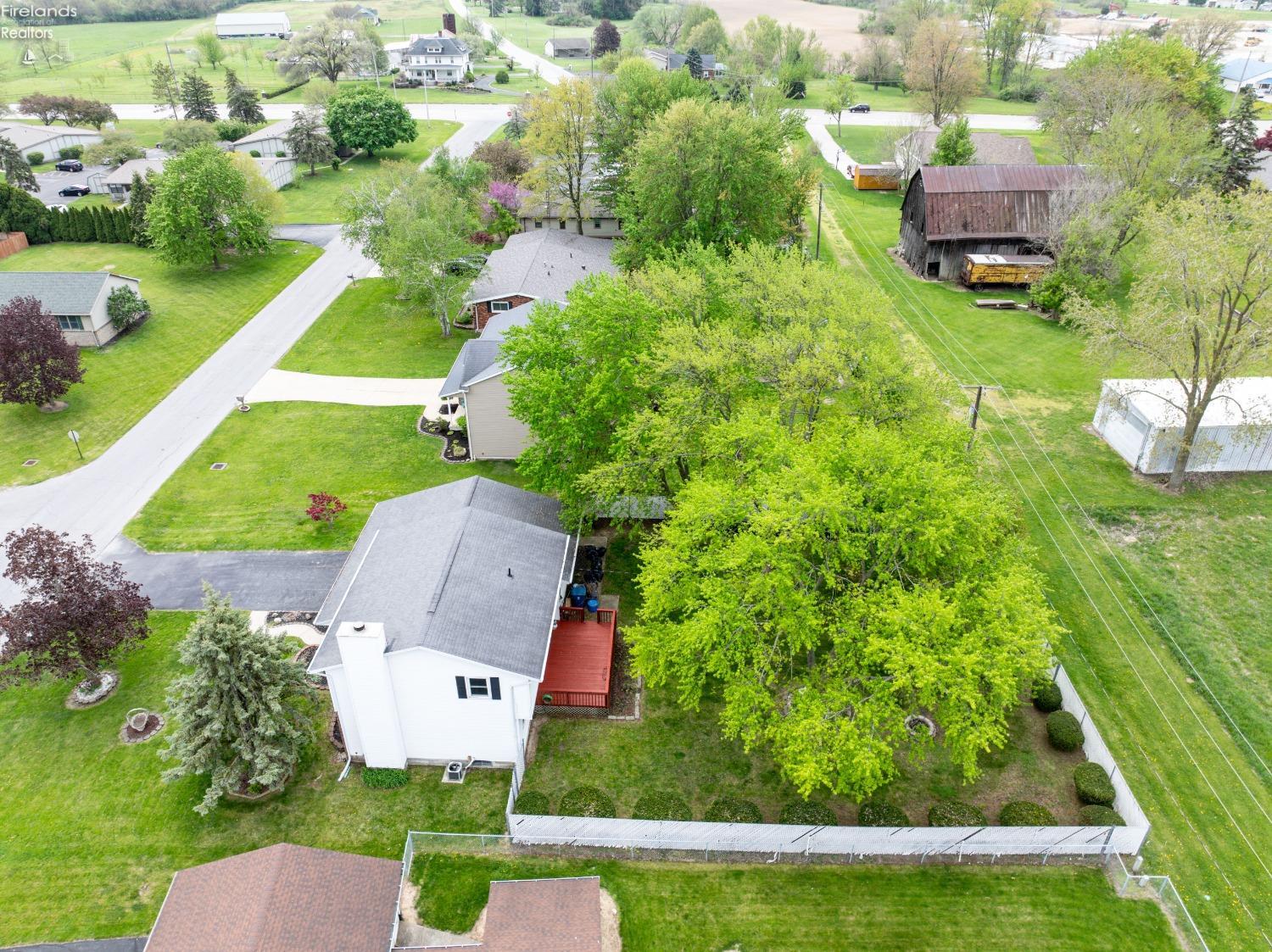 150 St Paul Drive, Fremont, Texas image 2