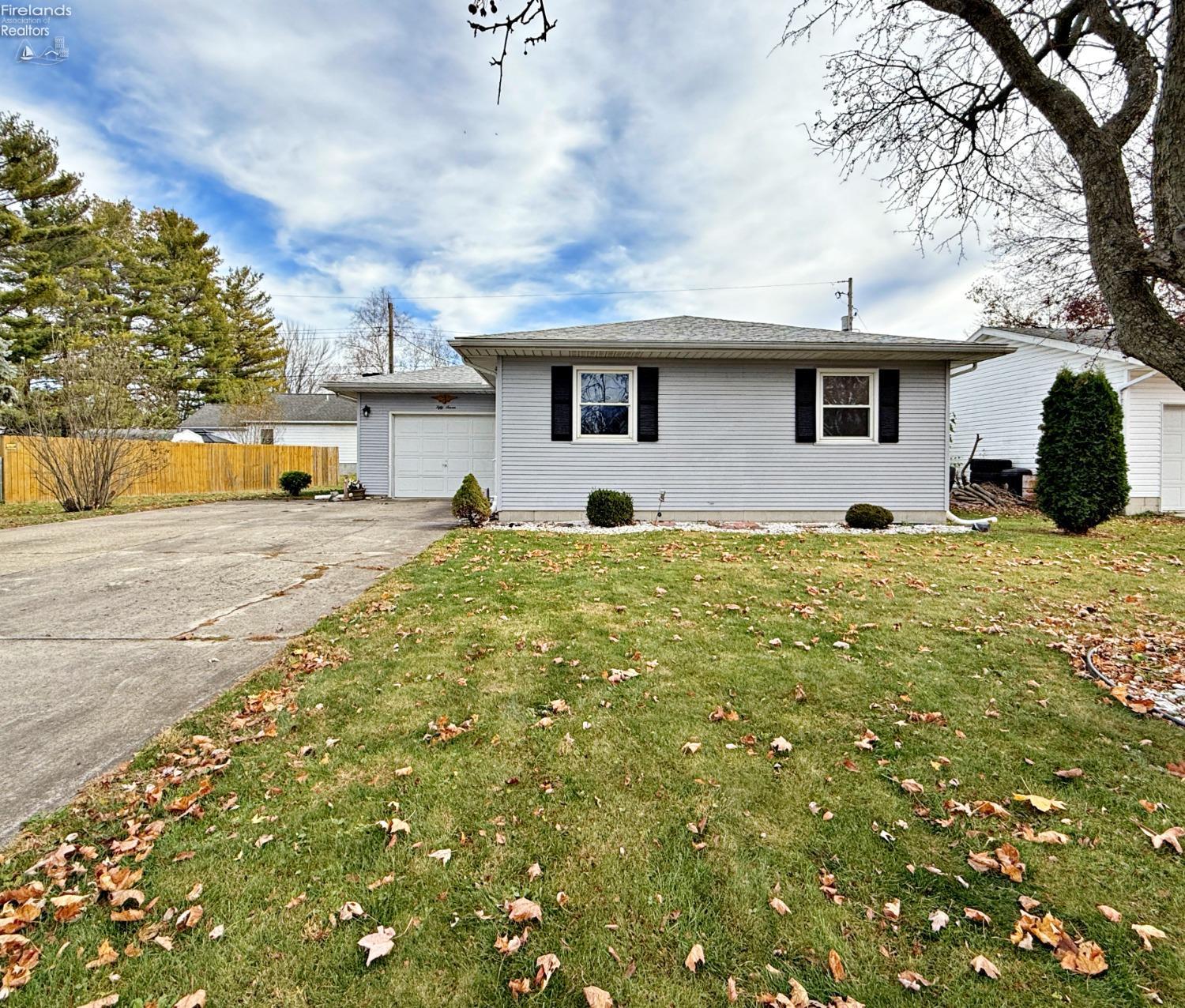 57 Duchess Lane Ln, Tiffin, Ohio image 2