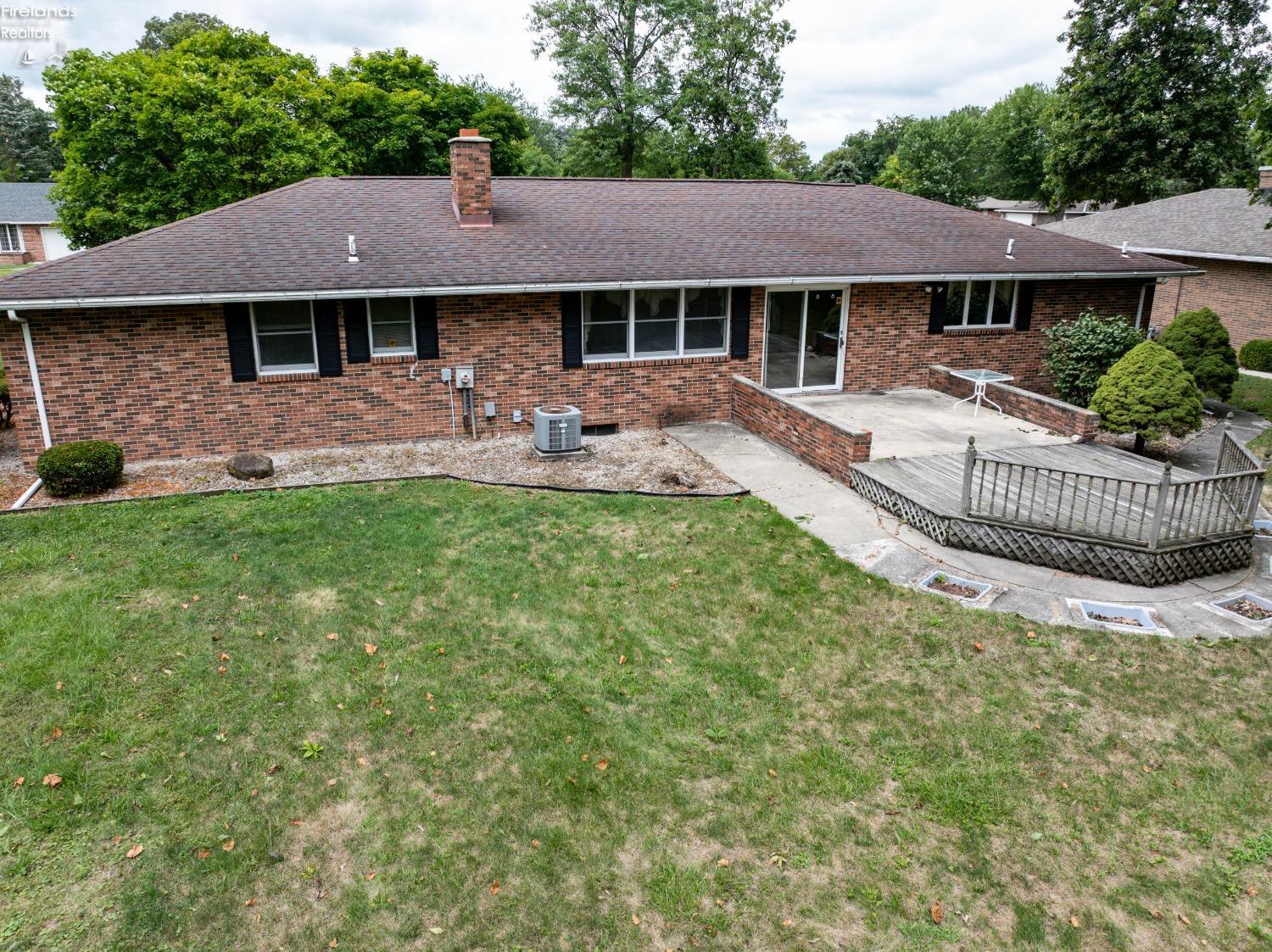 35 Westwood Drive, Fremont, Ohio image 31