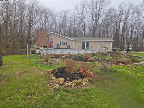 Homes For Sale - 240 Peru Olena W Road<br/> Norwalk, OH 44857