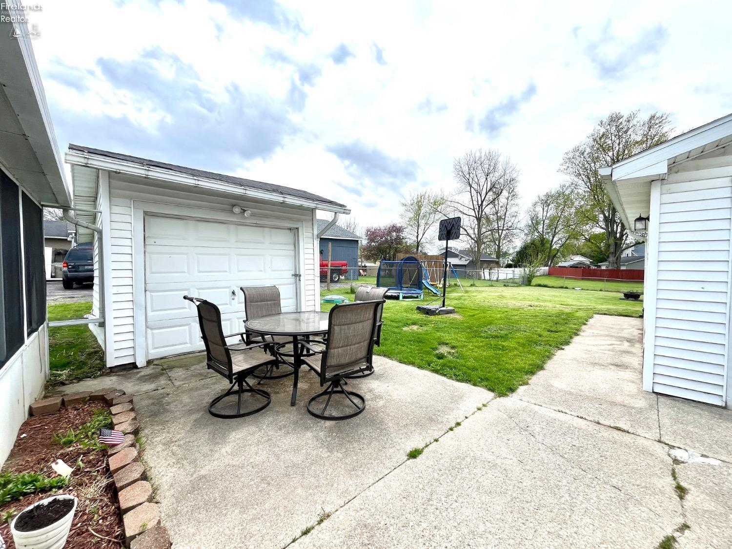 77 Milan Avenue, Norwalk, Texas image 24