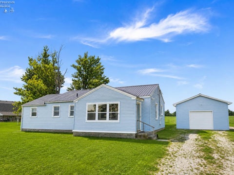 Homes For Sale - 6081 W Boysen Road<br/> Oak Harbor, OH 43449