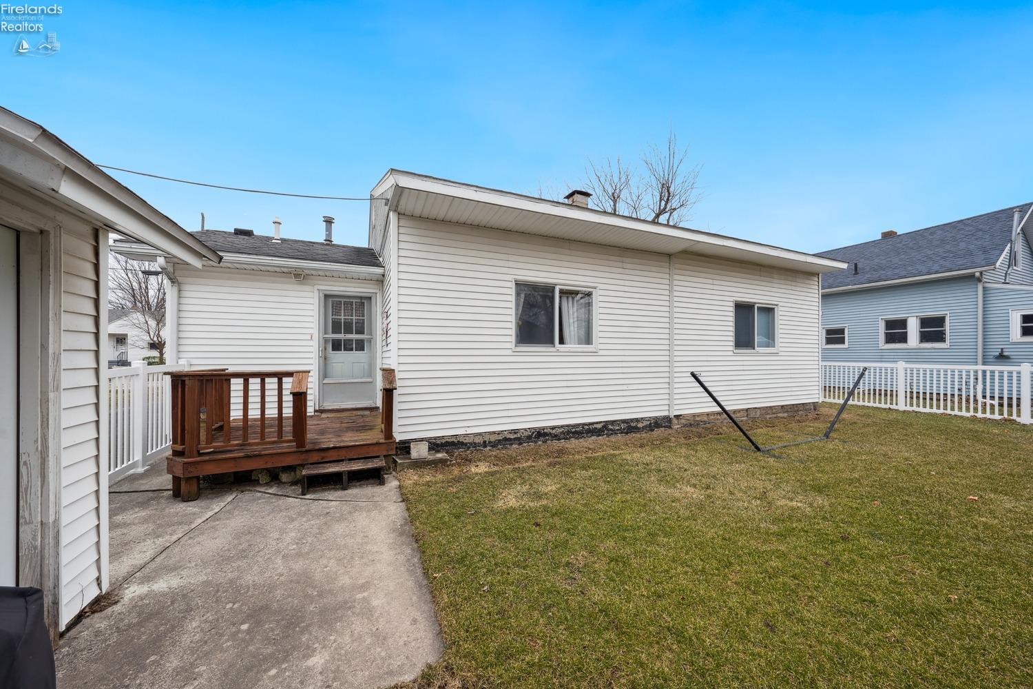 224 Cedar Street, Port Clinton, Ohio image 34
