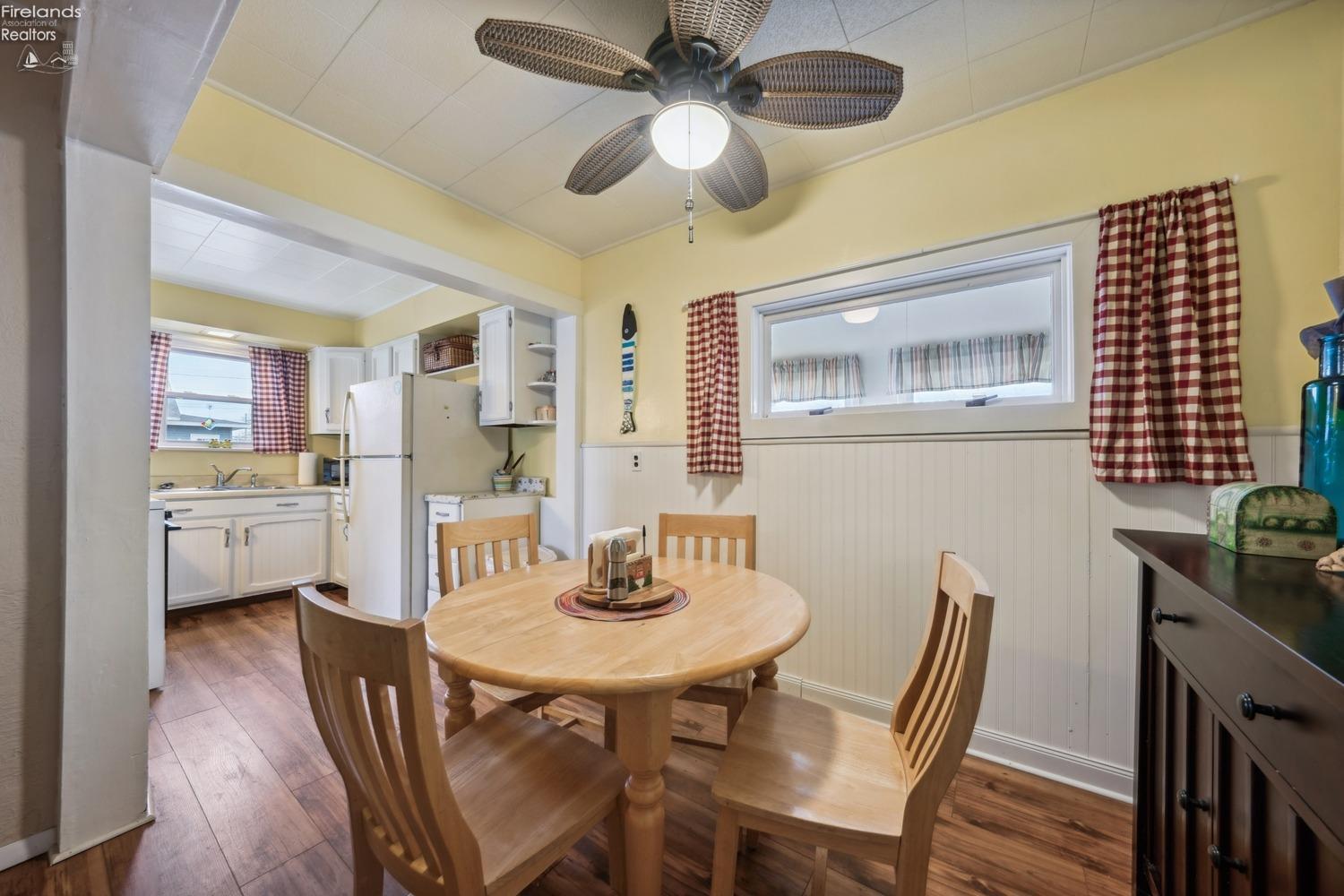 224 Cedar Street, Port Clinton, Ohio image 20