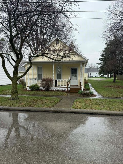 Homes For Sale - 348 E 4th St St<br/> Elmore, OH 43416