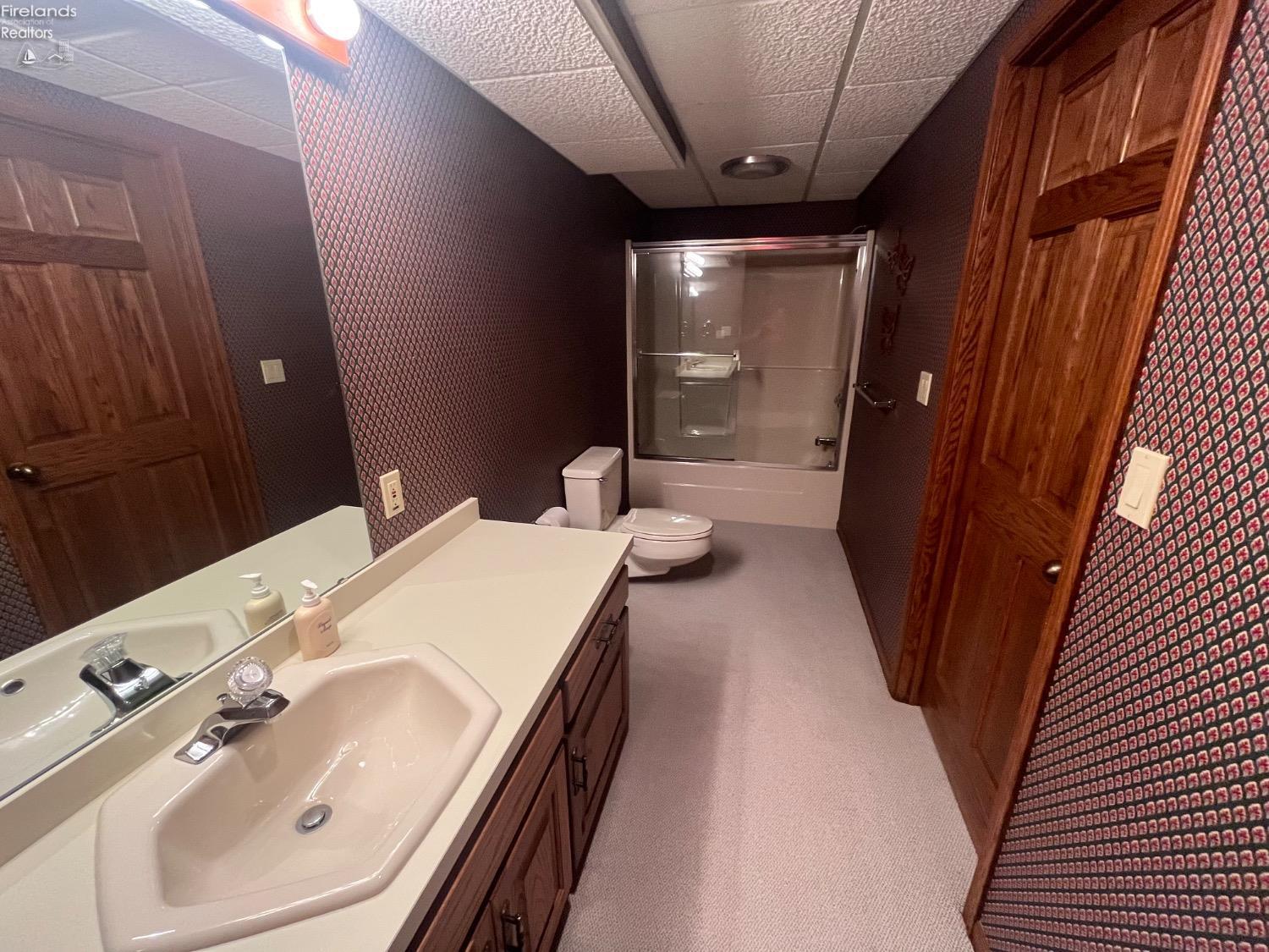 4 E Jamie Way, Norwalk, Ohio image 22