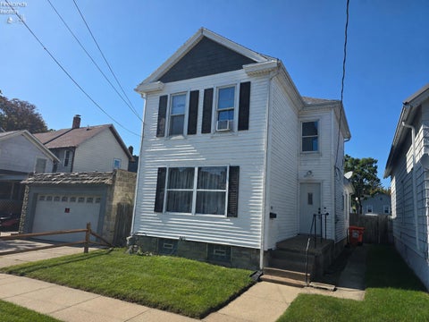 Homes For Sale - 407 Center Street<br/> Erie County, Sandusky, OH 44870