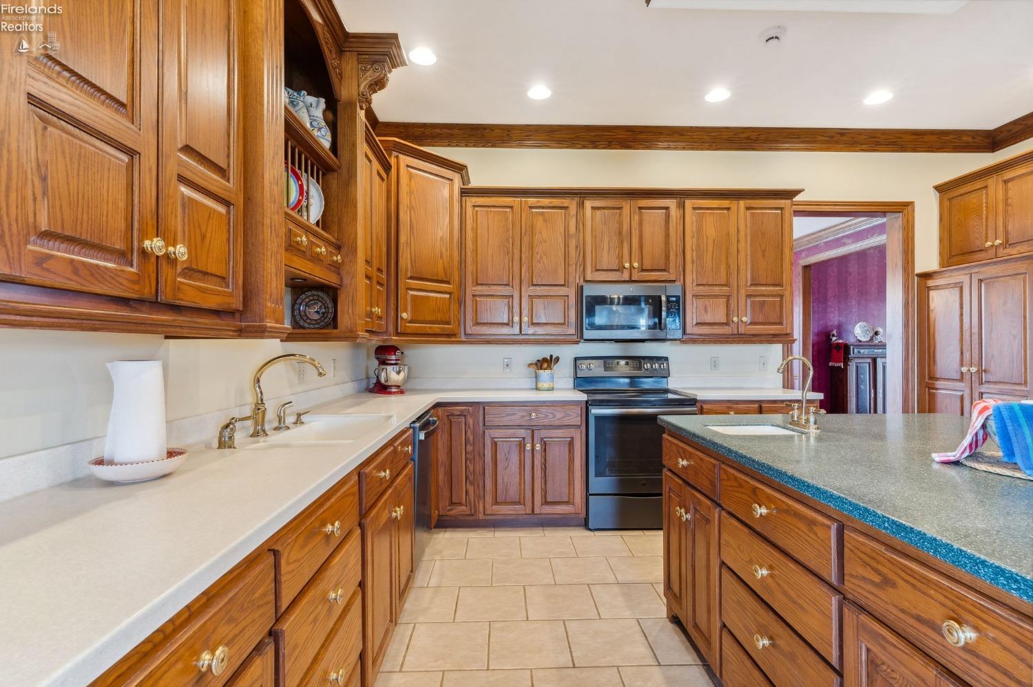 3290 Stewart Road, Lima, Ohio image 14