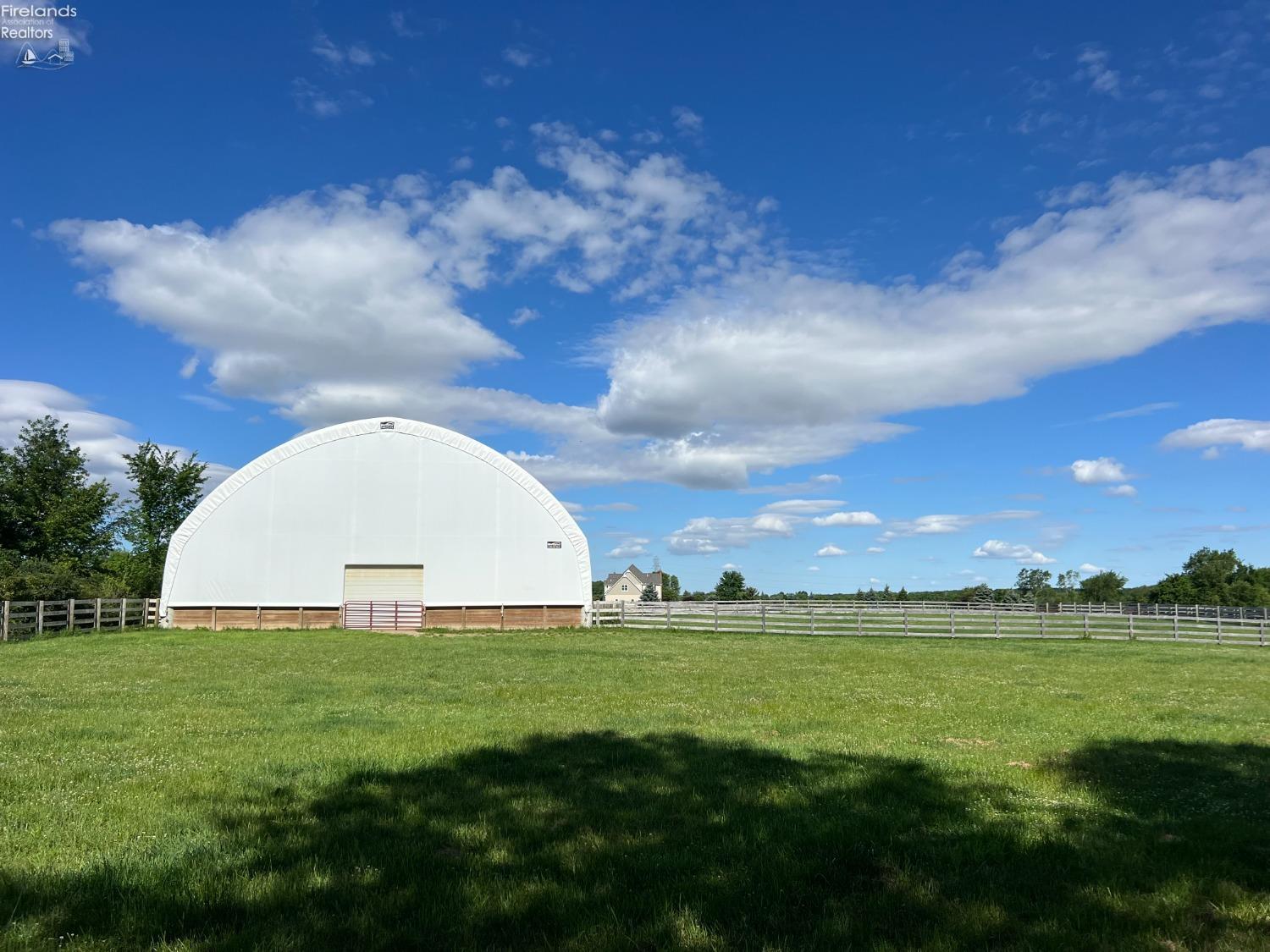 3290 Stewart Road, Lima, Ohio image 7