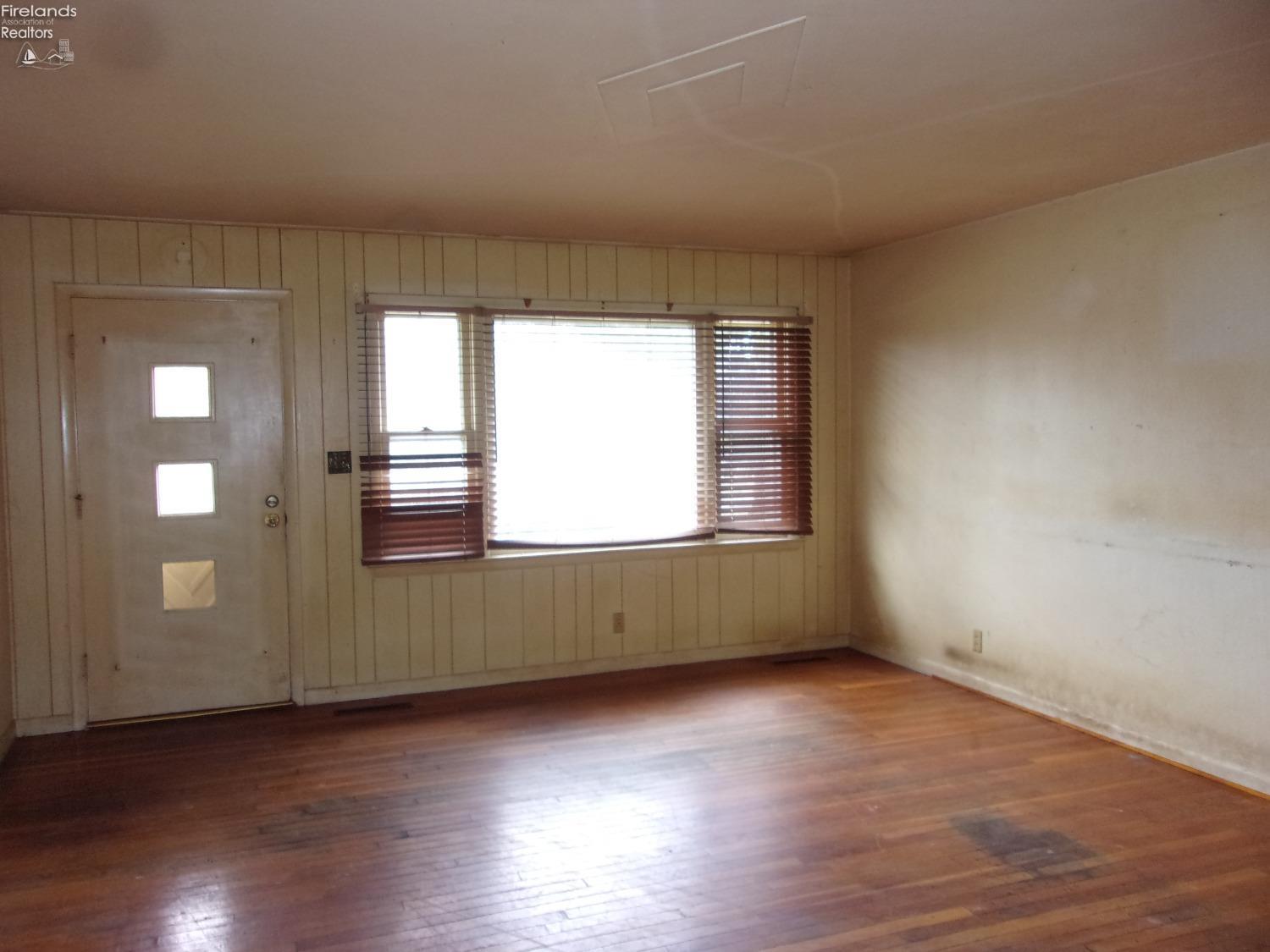 113 W Cates Lane, White Oak, Ohio image 3