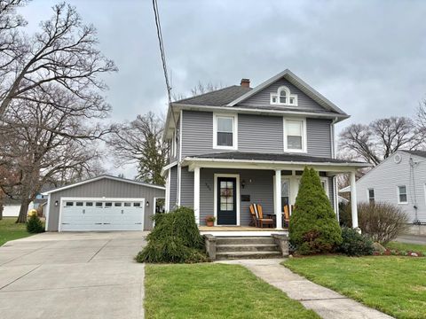 Homes For Sale - 305 Louise Avenue<br/> Bellevue, OH 44811