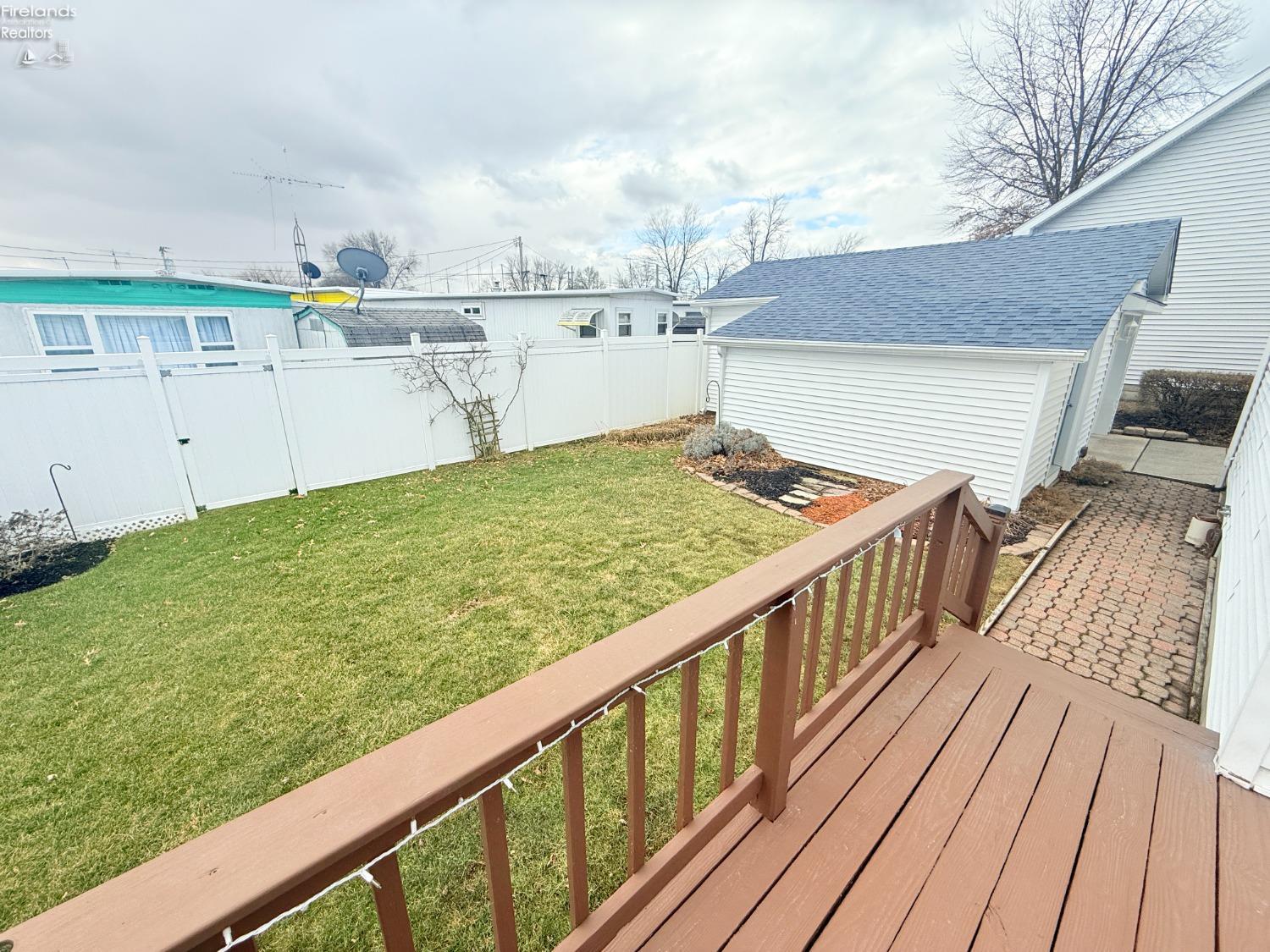 5544 E Eastview Lane, Port Clinton, Ohio image 31