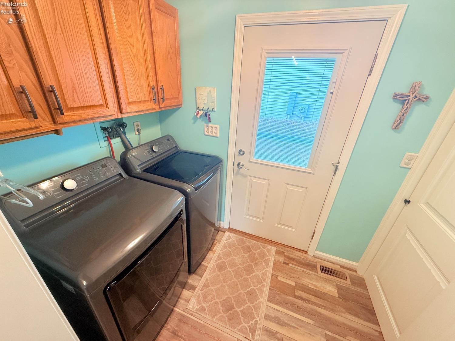 5544 E Eastview Lane, Port Clinton, Ohio image 15