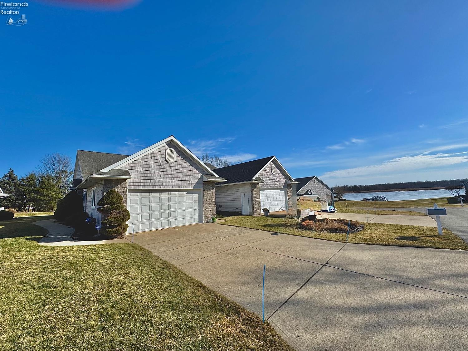 687 N Hidden Harbor Drive, Port Clinton, Texas image 34