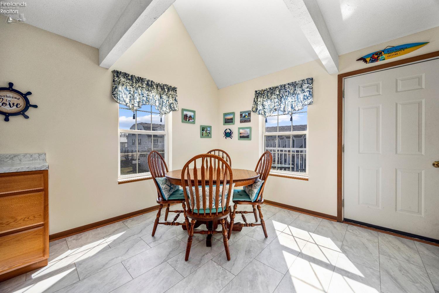 89 N Schooner Point Drive, Port Clinton, Texas image 12