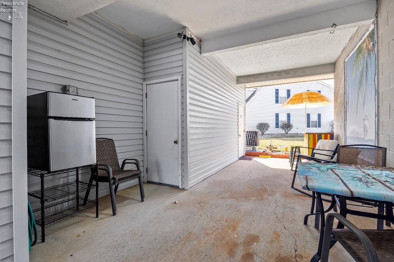 89 N Schooner Point Drive, Port Clinton, Texas image 32