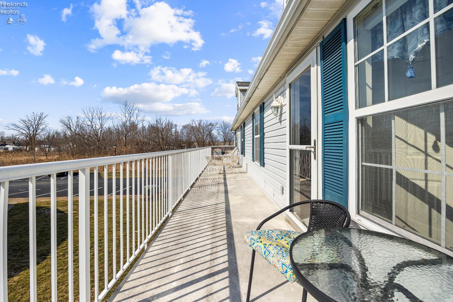 89 N Schooner Point Drive, Port Clinton, Texas image 5