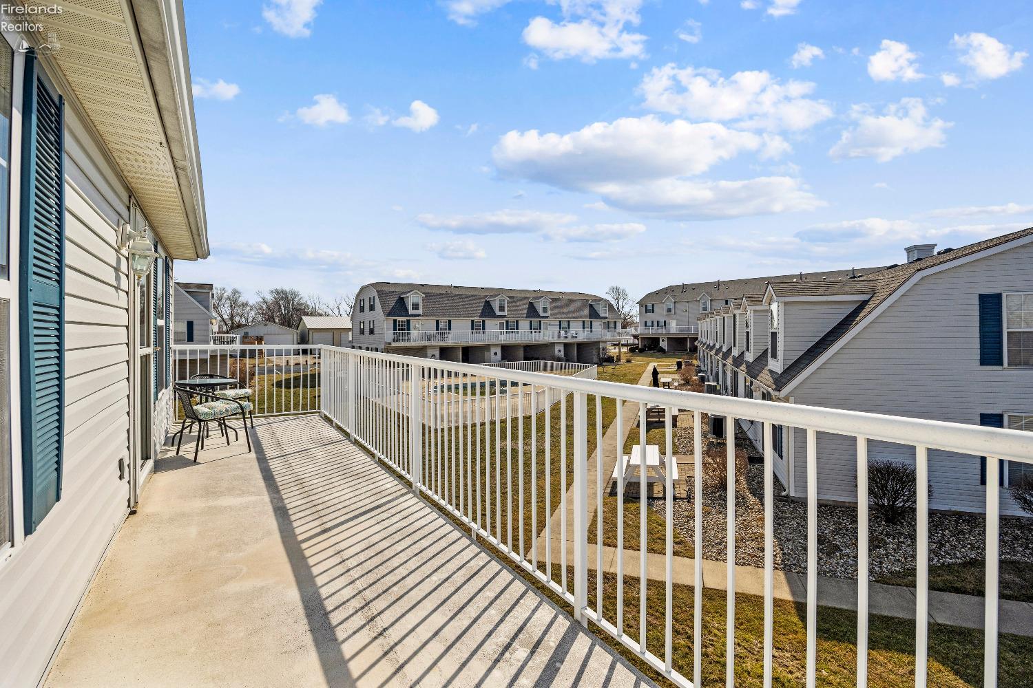 89 N Schooner Point Drive, Port Clinton, Texas image 3