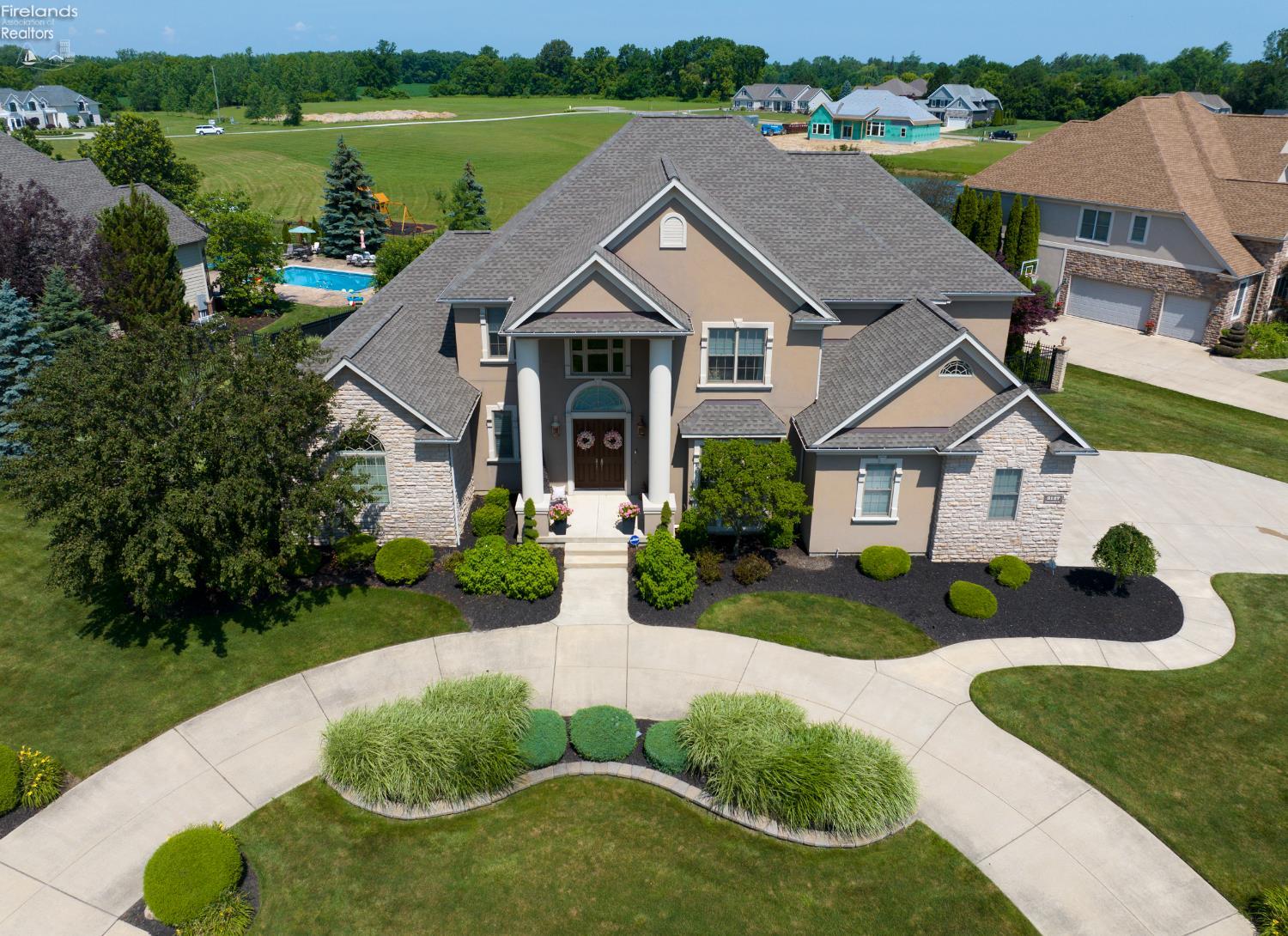 Sandusky, Ohio 44870, United States, 5 Bedrooms Bedrooms, ,5 BathroomsBathrooms,Residential,Active,169425