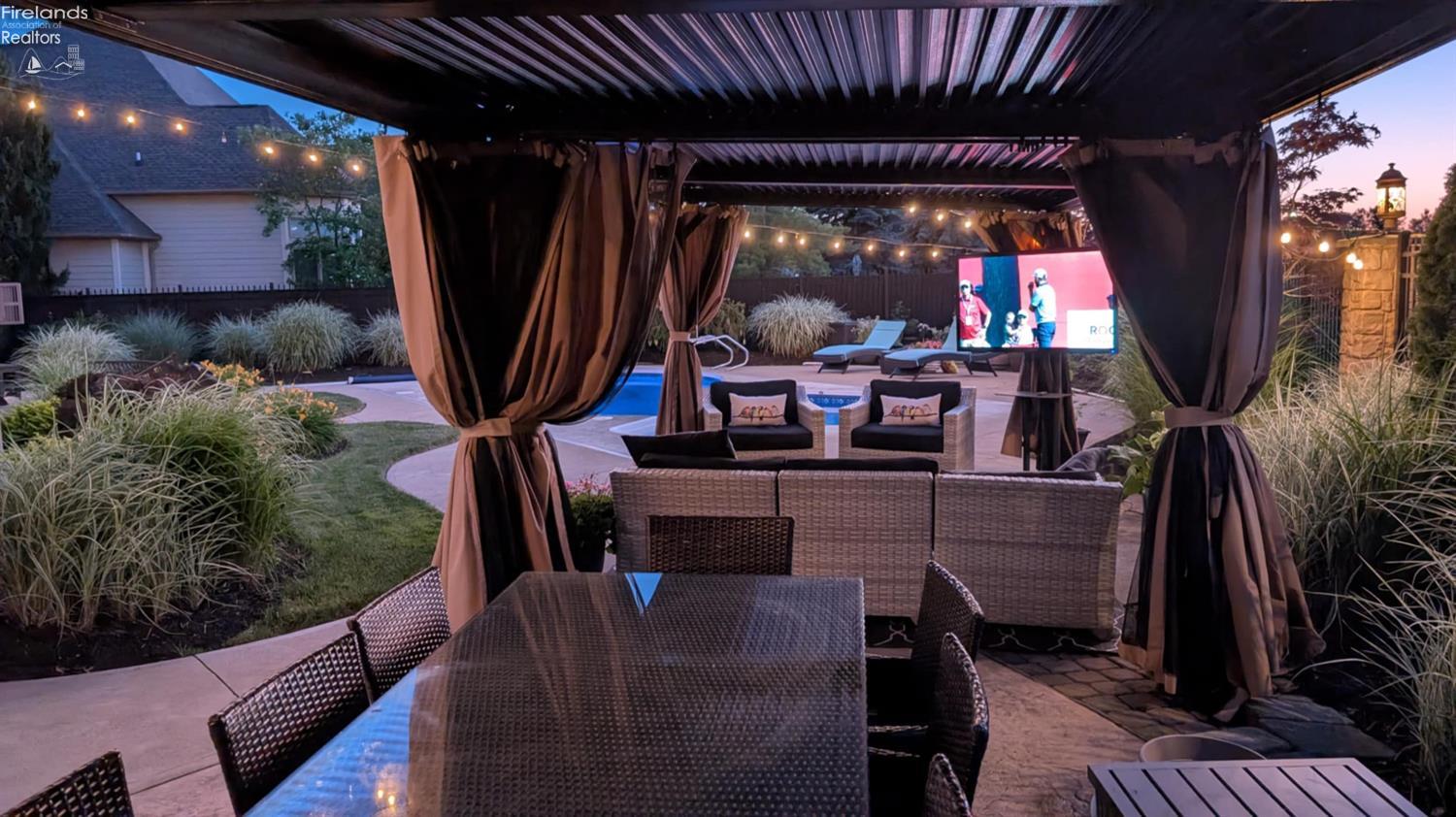 Sandusky, Ohio 44870, United States, 5 Bedrooms Bedrooms, ,5 BathroomsBathrooms,Residential,Active,169425