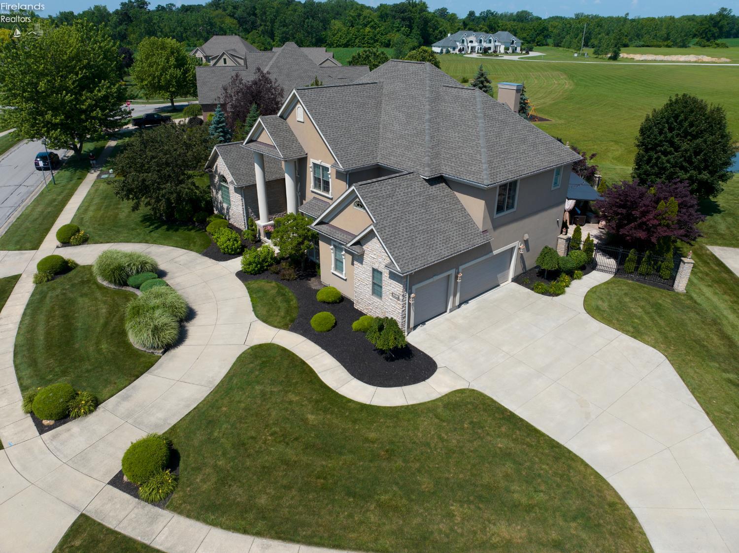 Sandusky, Ohio 44870, United States, 5 Bedrooms Bedrooms, ,5 BathroomsBathrooms,Residential,Active,169425